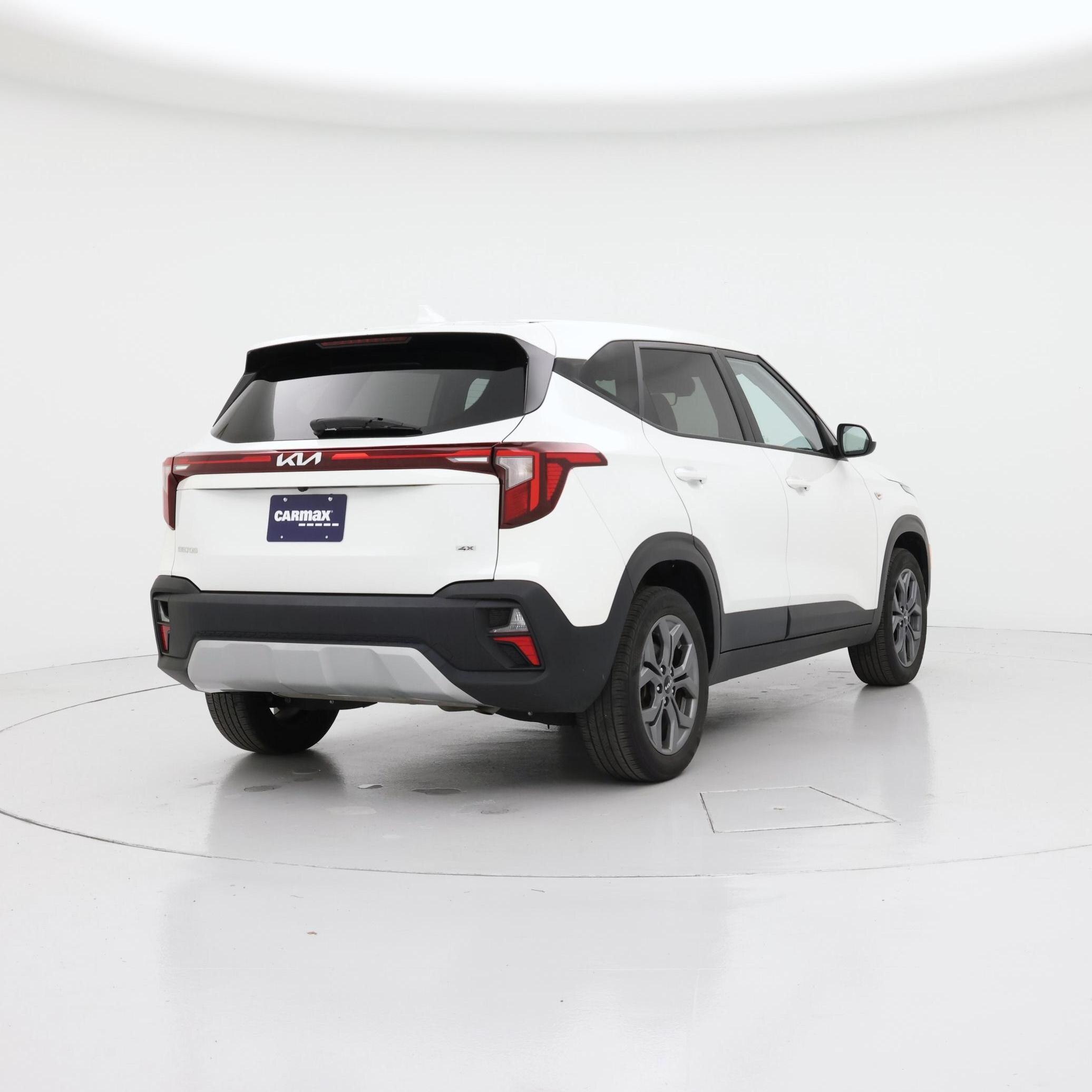 Thumbnail: 2024 Kia Seltos - 8
