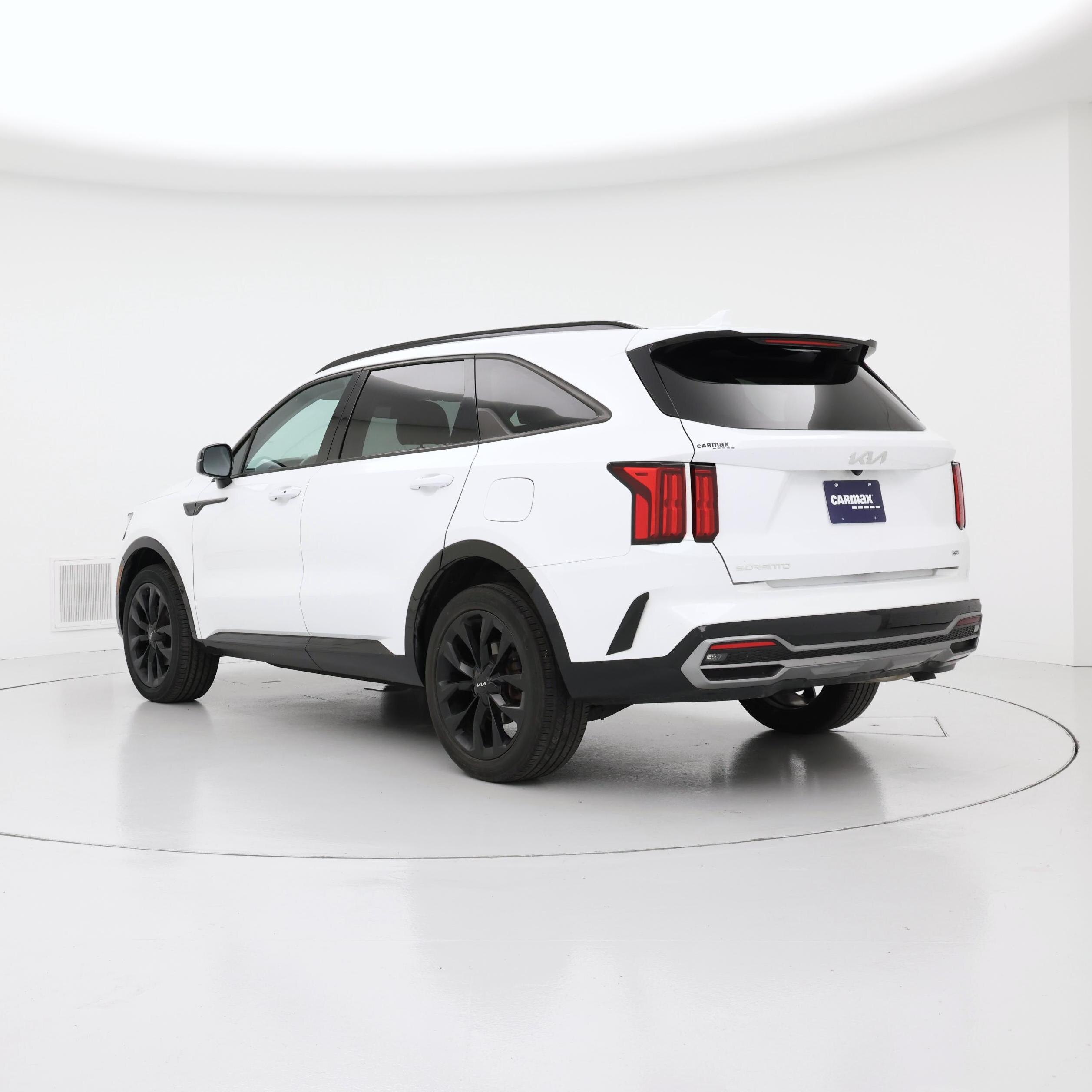 Thumbnail: 2023 Kia Sorento - 2