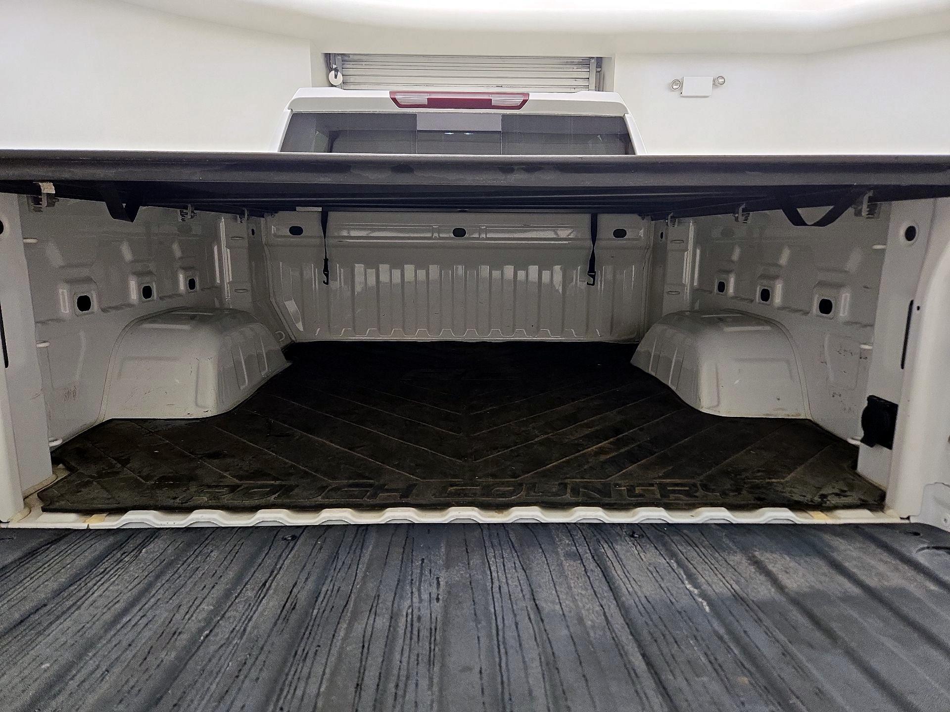 Thumbnail: 2023 Chevrolet Silverado 1500 - 17