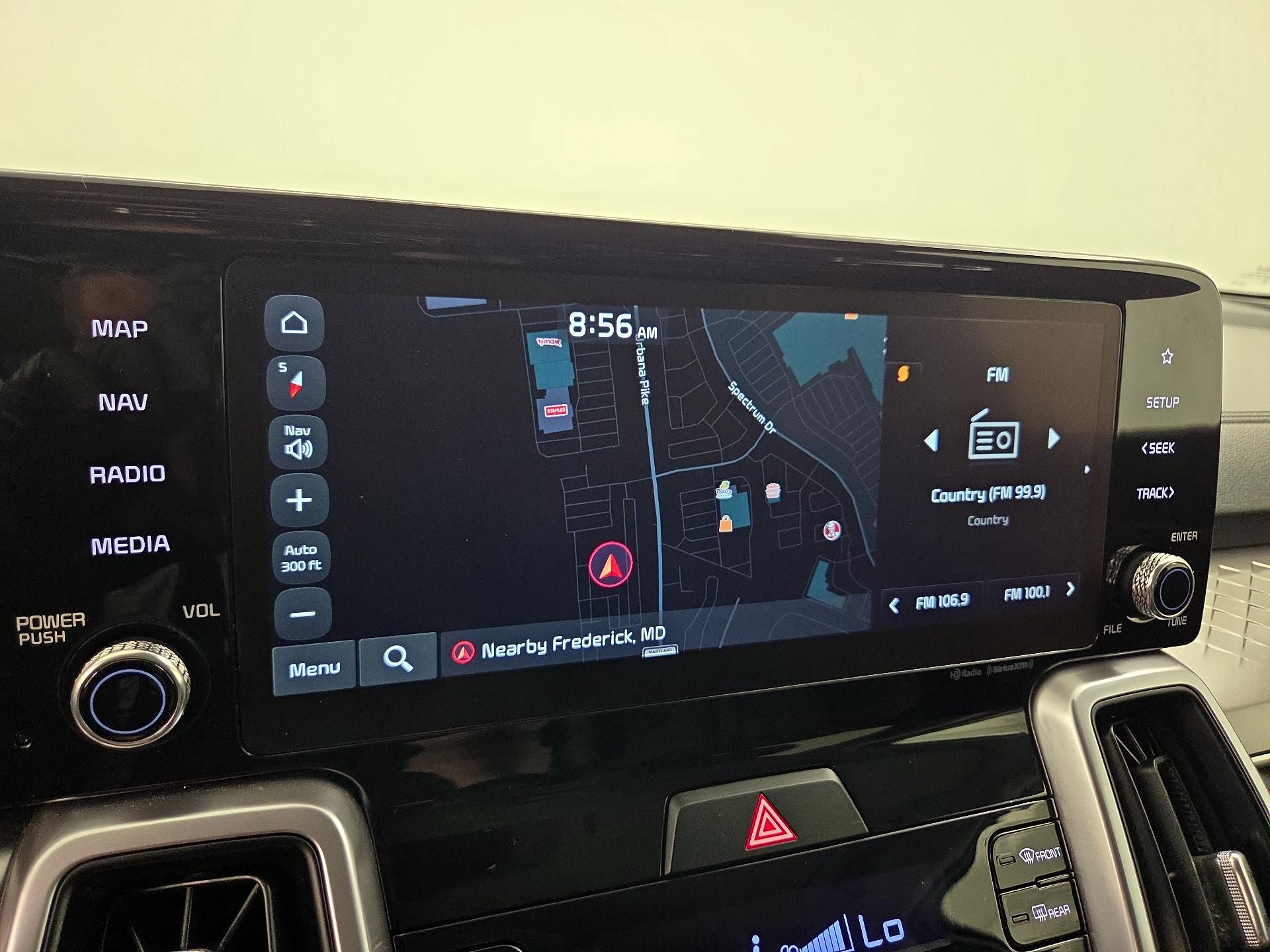 Thumbnail: 2023 Kia Sorento - 14