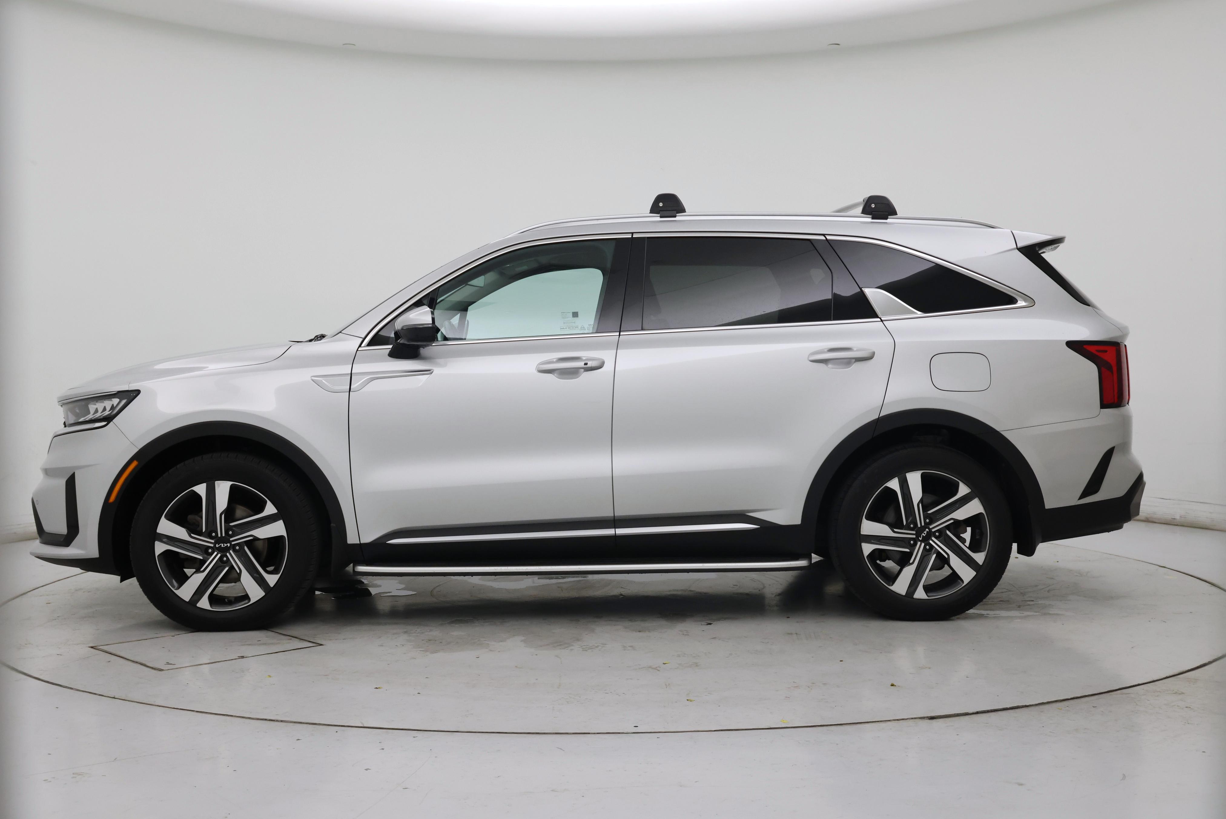 Thumbnail: 2023 Kia Sorento - 3