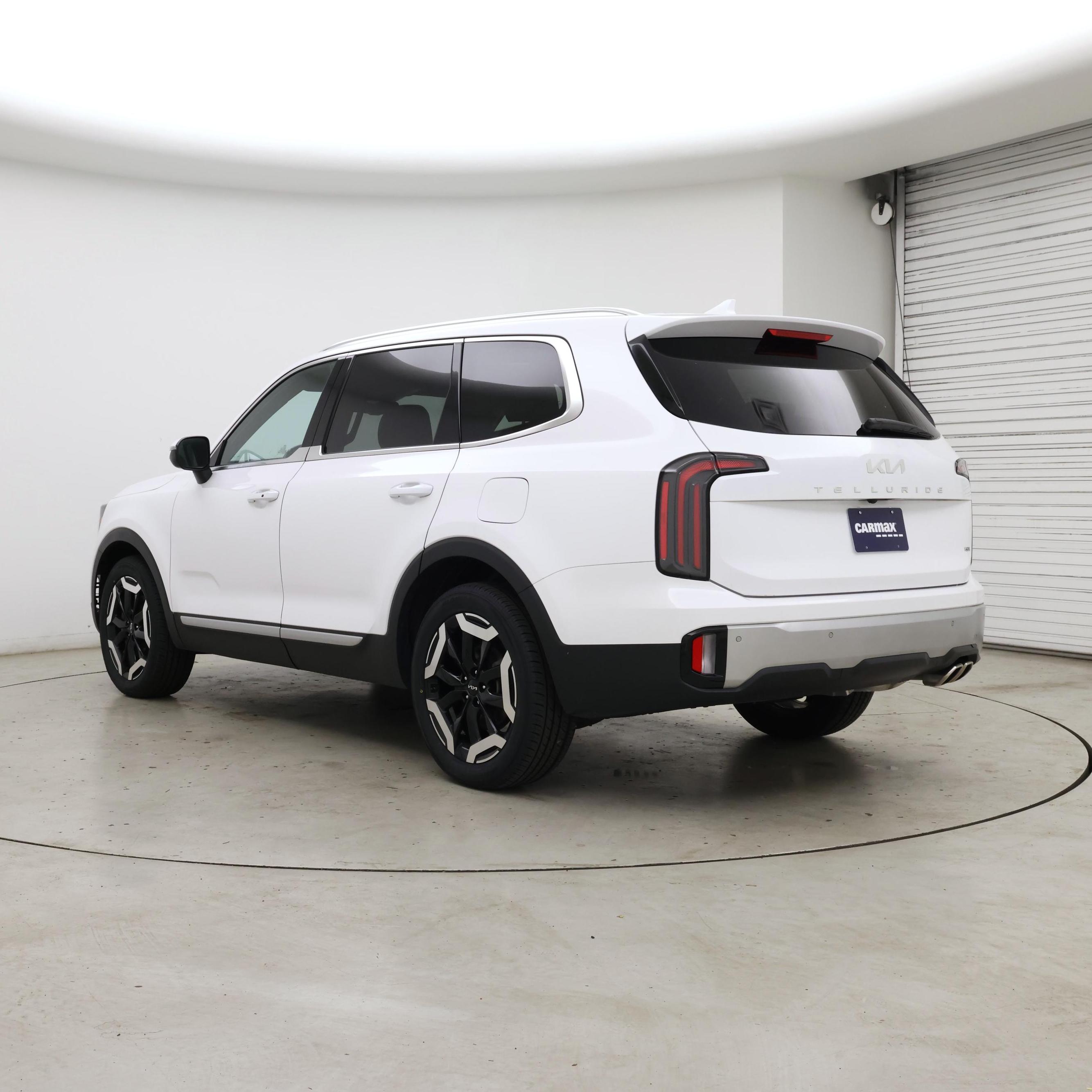 Thumbnail: 2023 Kia Telluride - 2