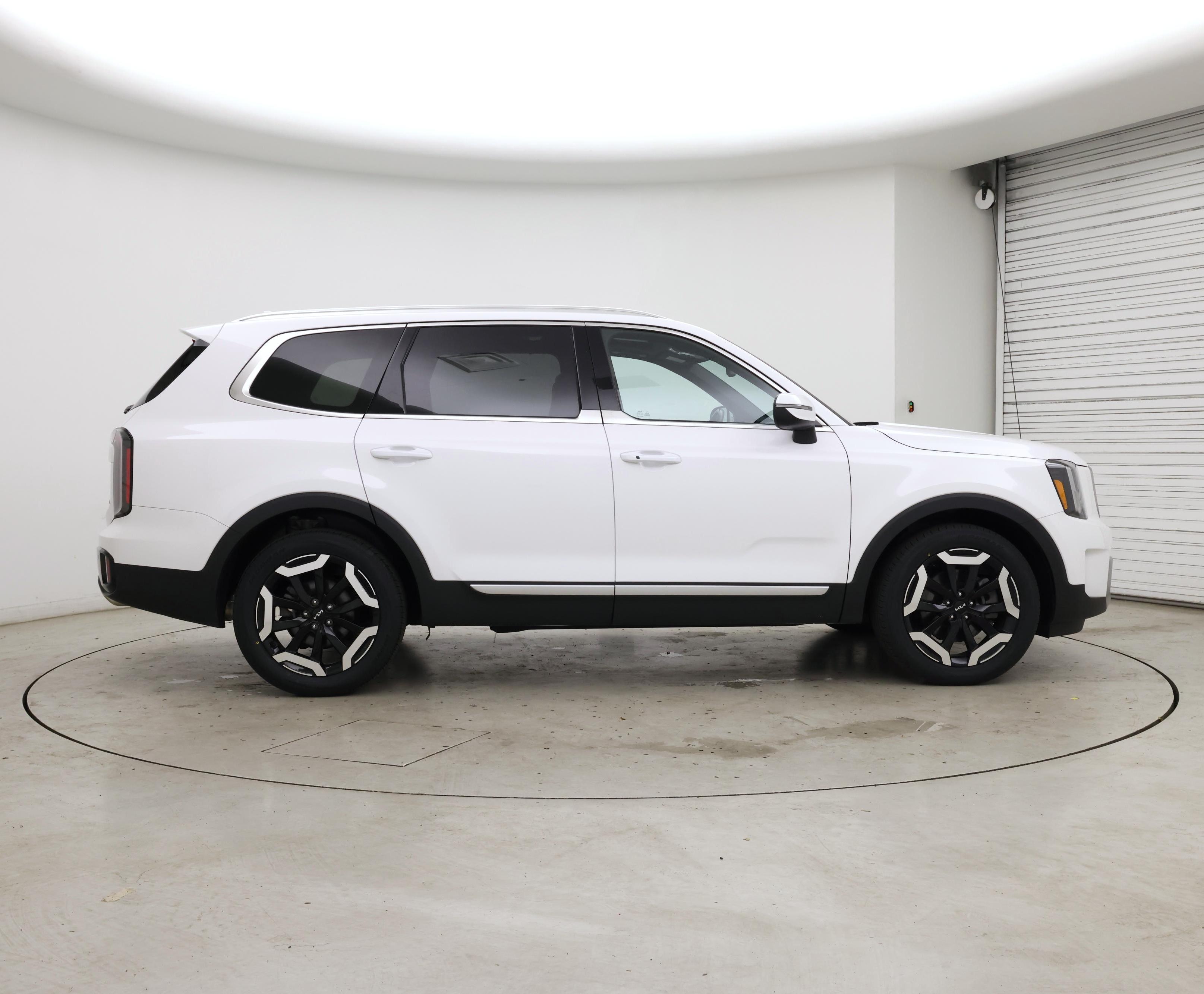 Thumbnail: 2023 Kia Telluride - 7