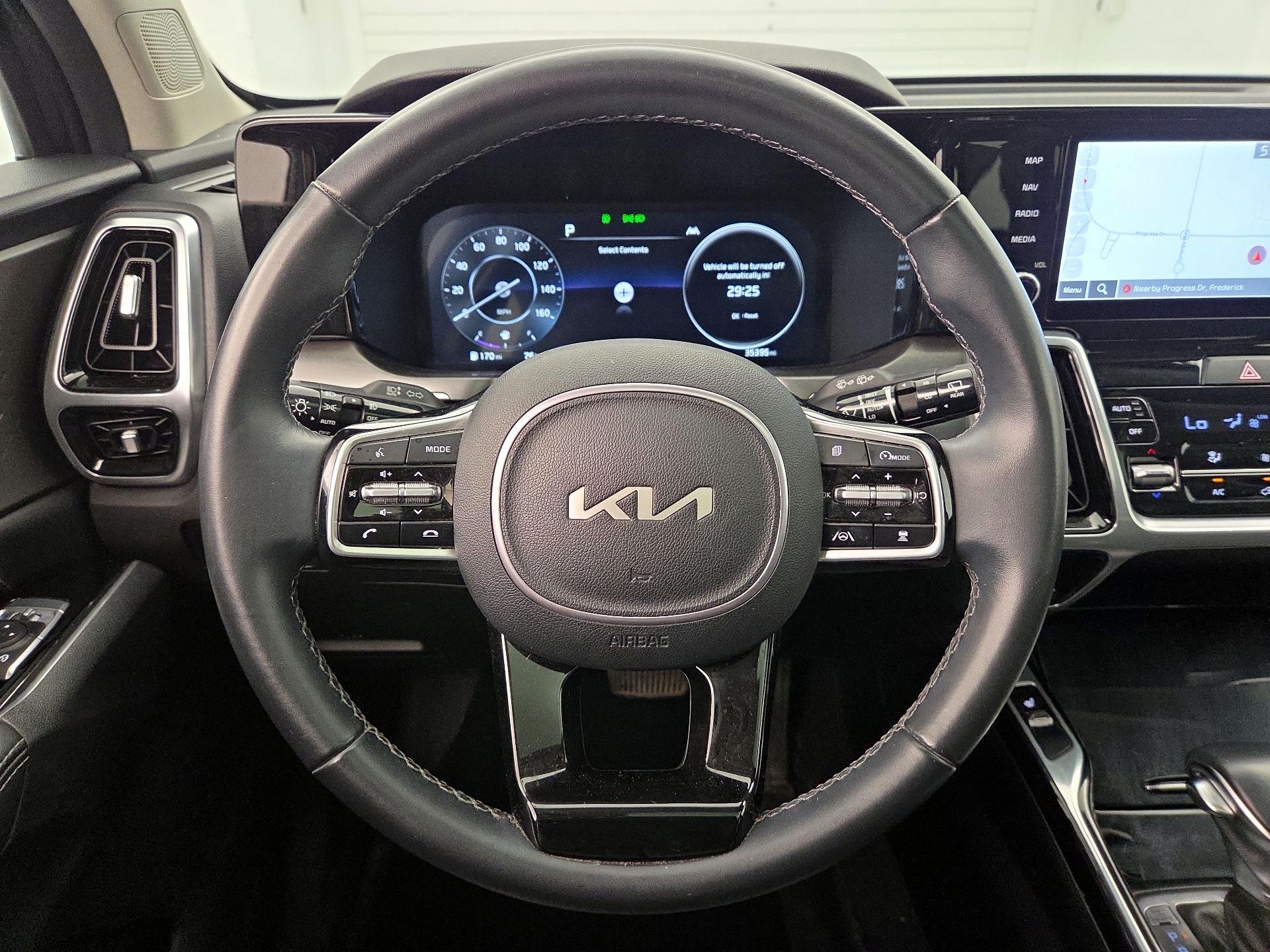 Thumbnail: 2023 Kia Sorento - 10
