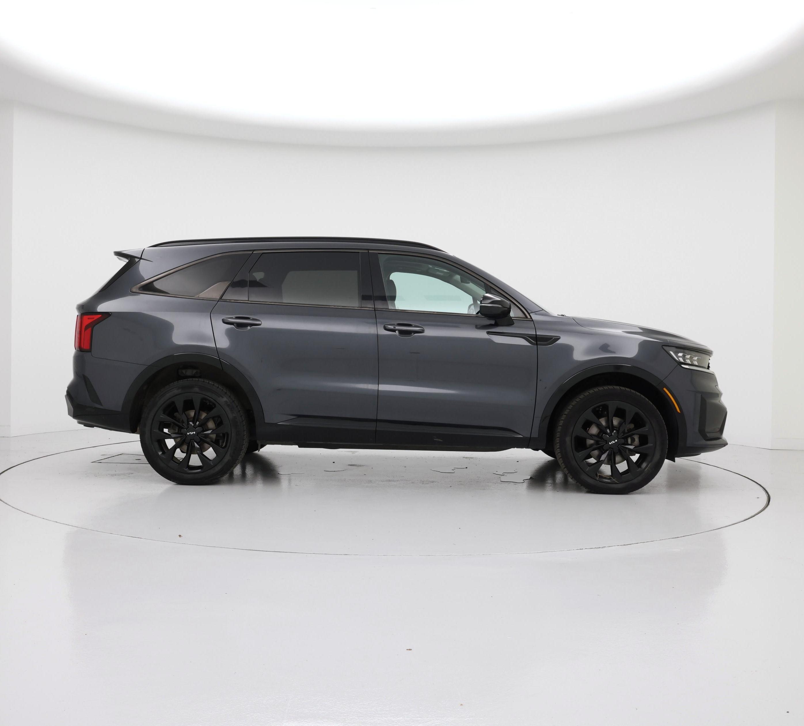 Thumbnail: 2023 Kia Sorento - 7