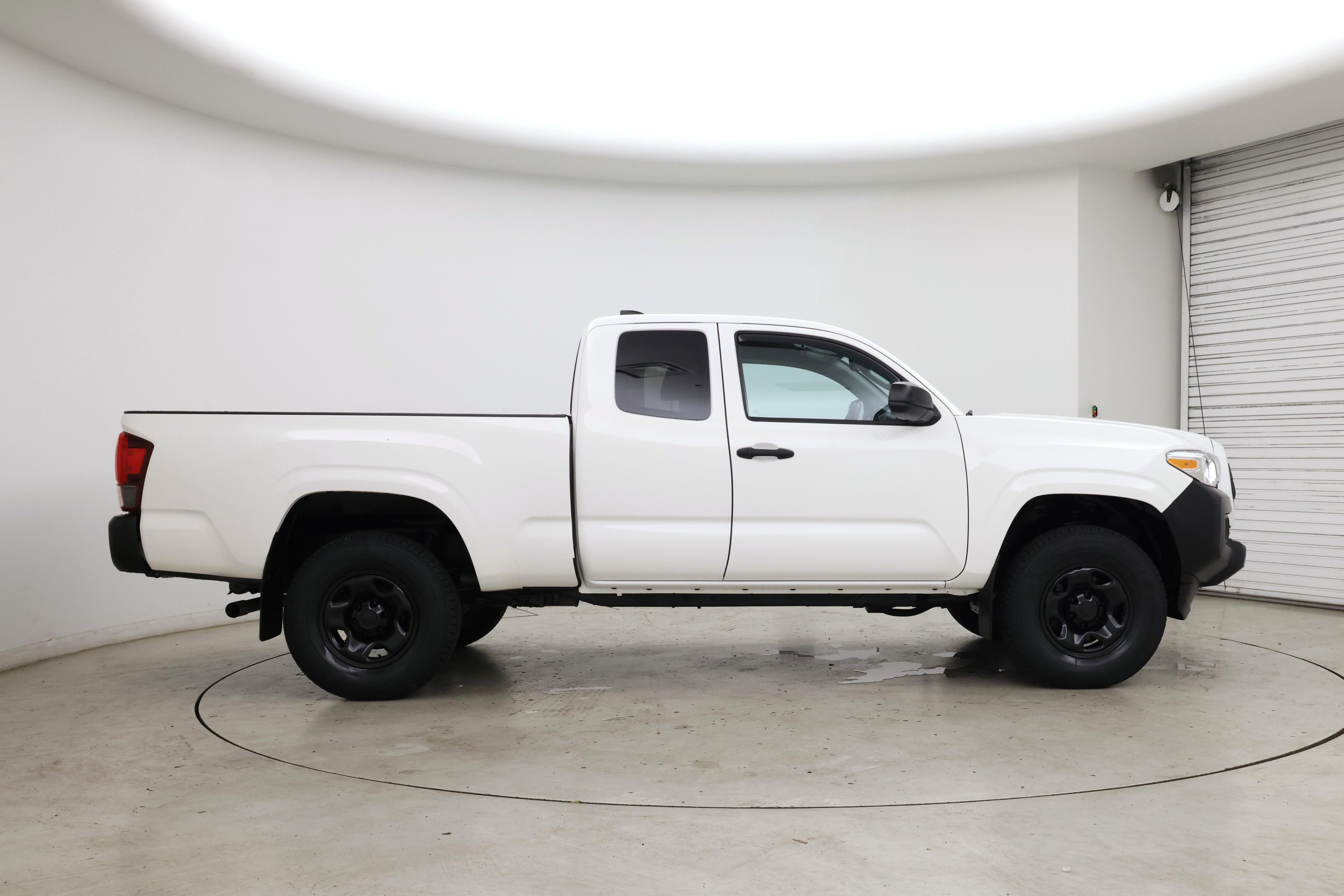 Thumbnail: 2022 Toyota Tacoma - 7