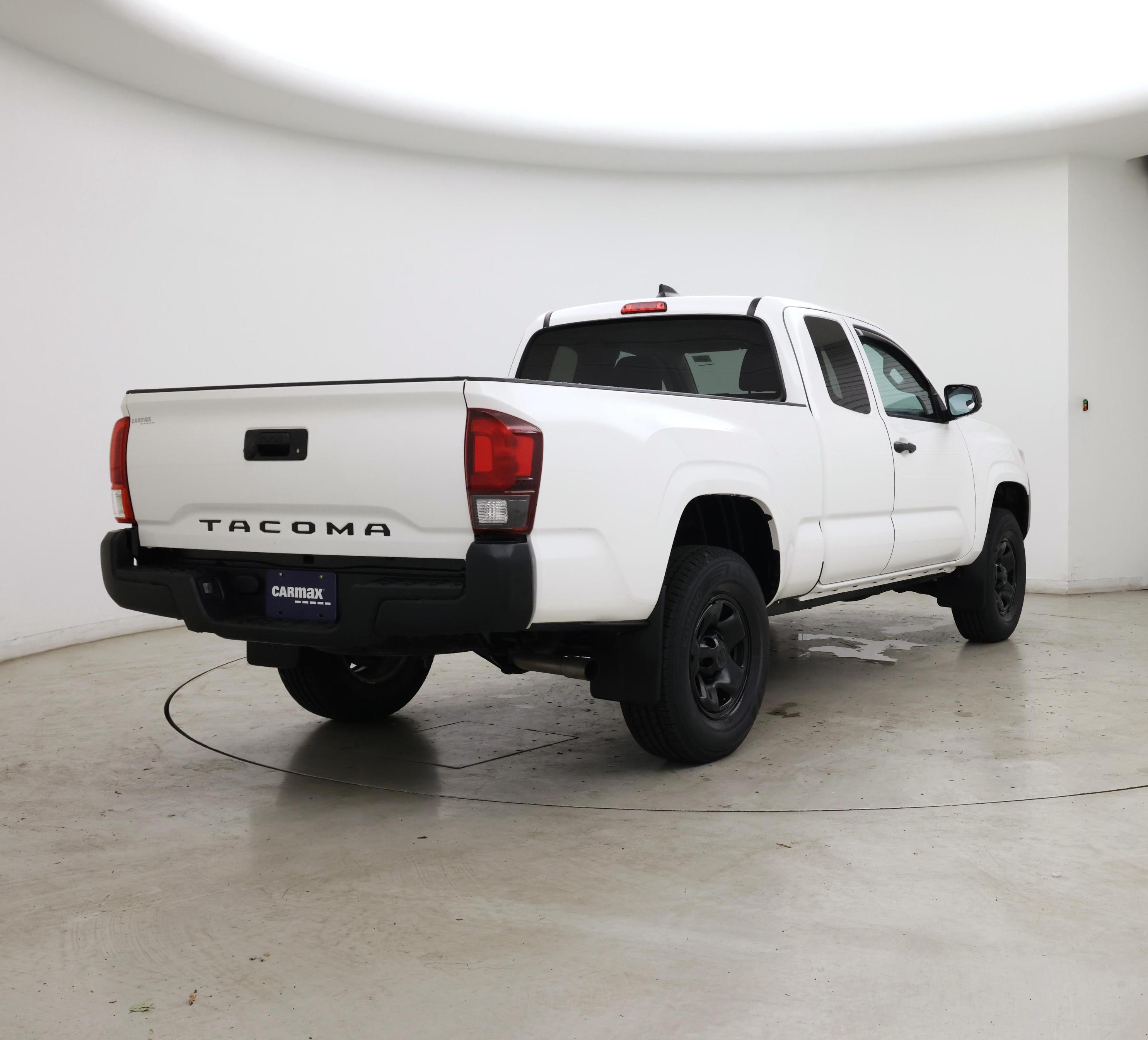 Thumbnail: 2022 Toyota Tacoma - 8