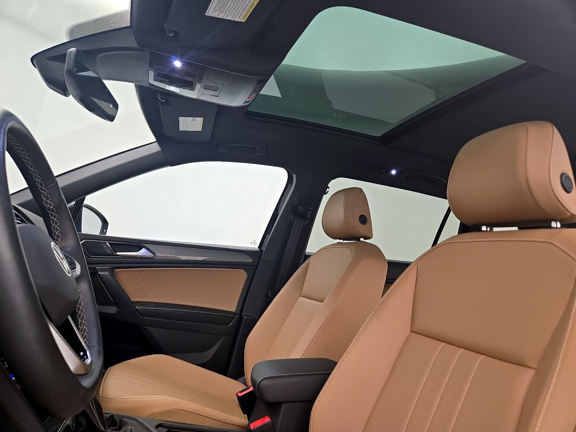 Thumbnail: 2023 Volkswagen Tiguan - 19