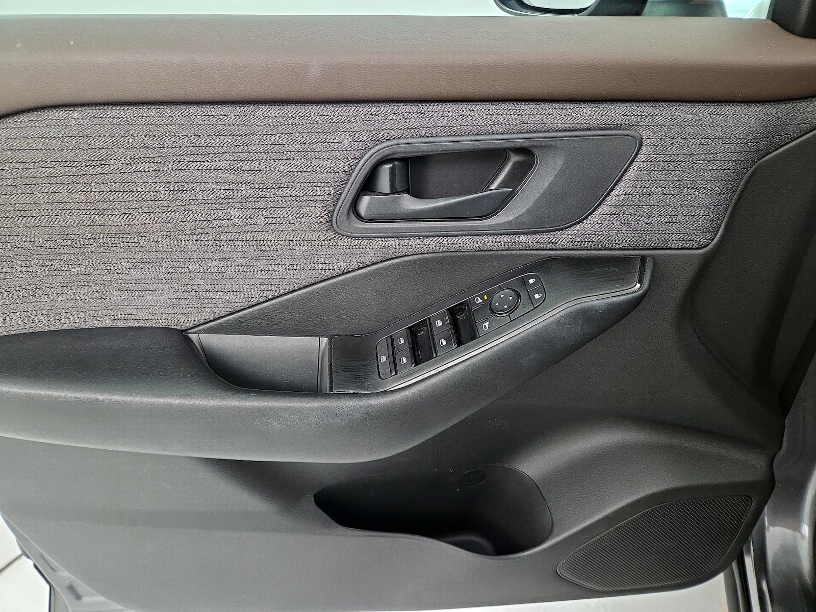 2023 Nissan Rogue S - Photo 13