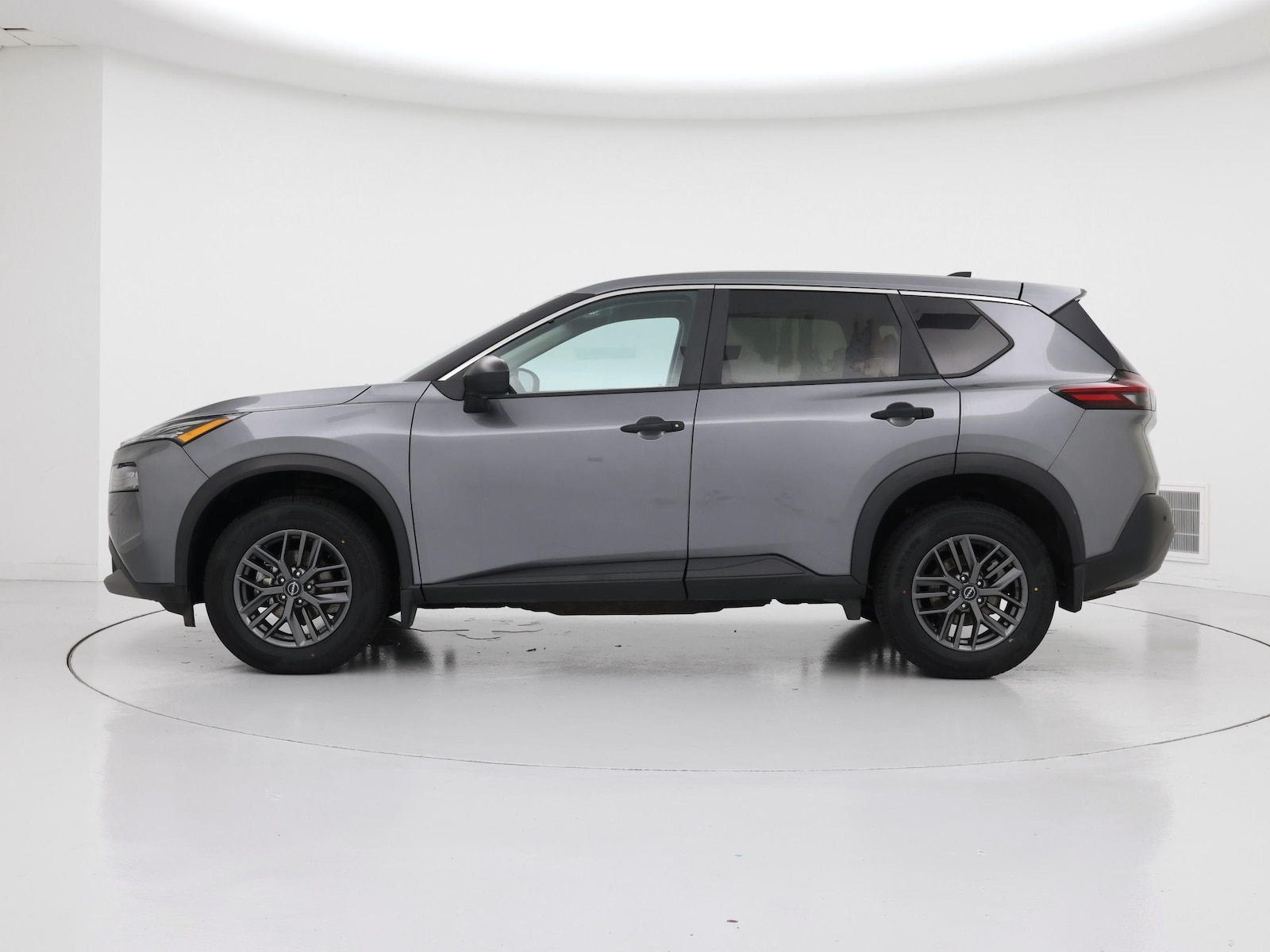 2023 Nissan Rogue S - Photo 4