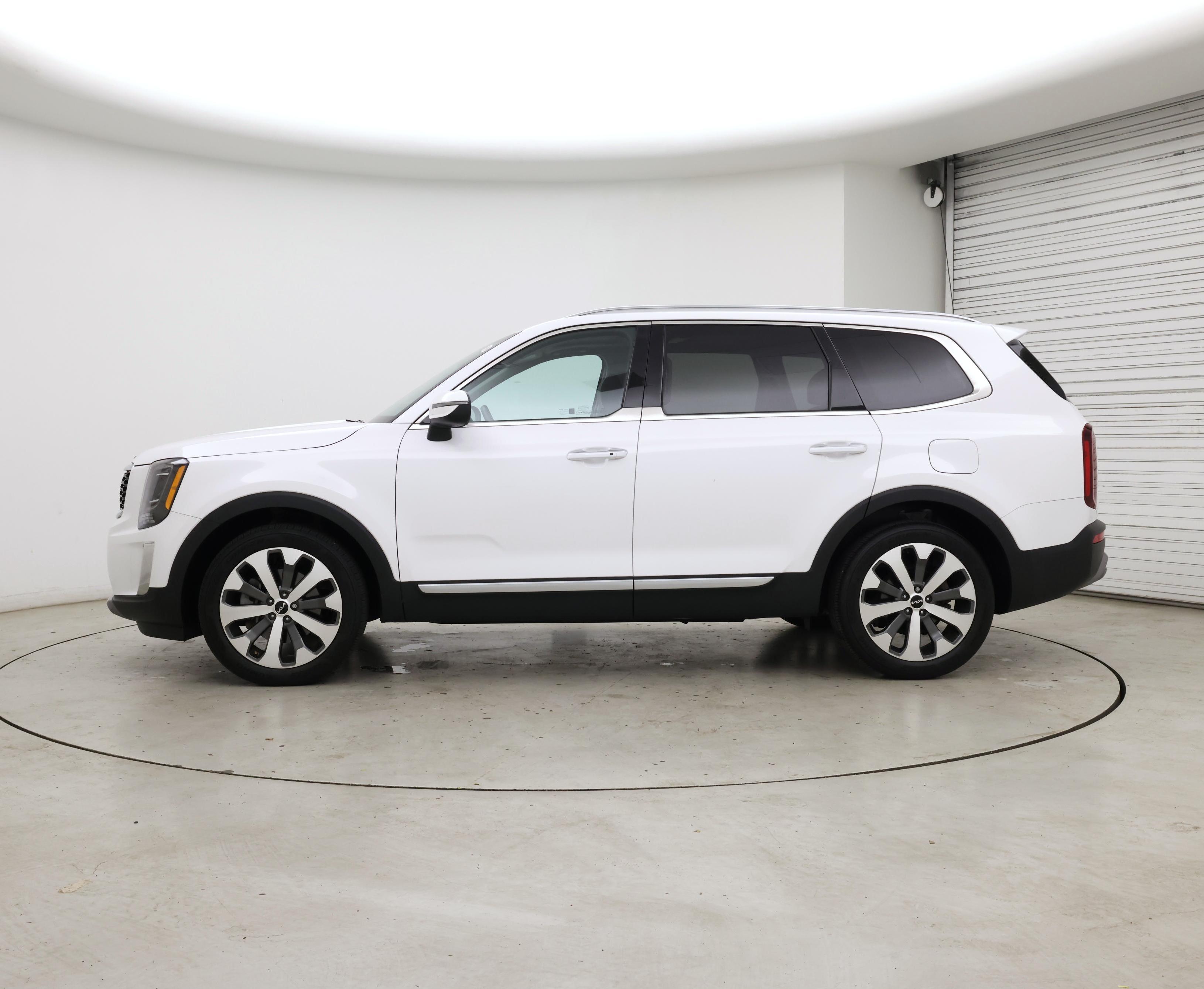 Thumbnail: 2022 Kia Telluride - 3