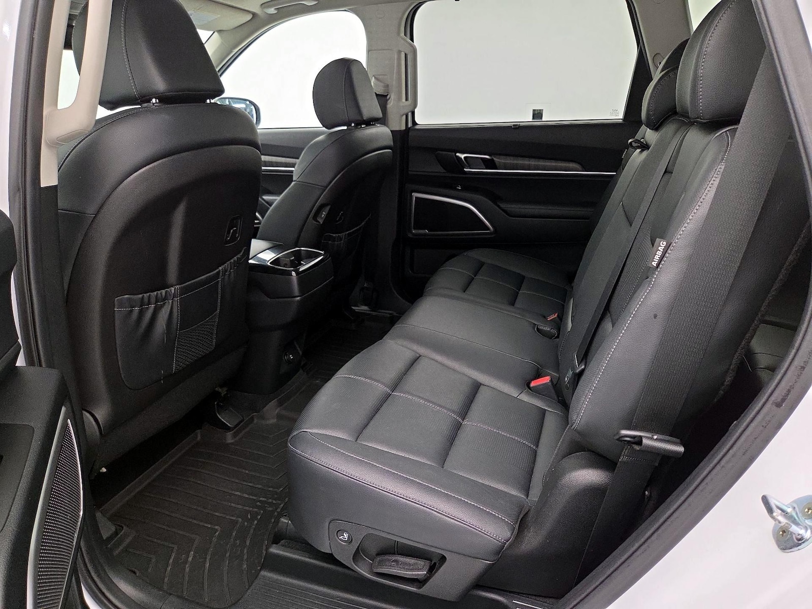 2023 Kia Telluride EX - Photo 22