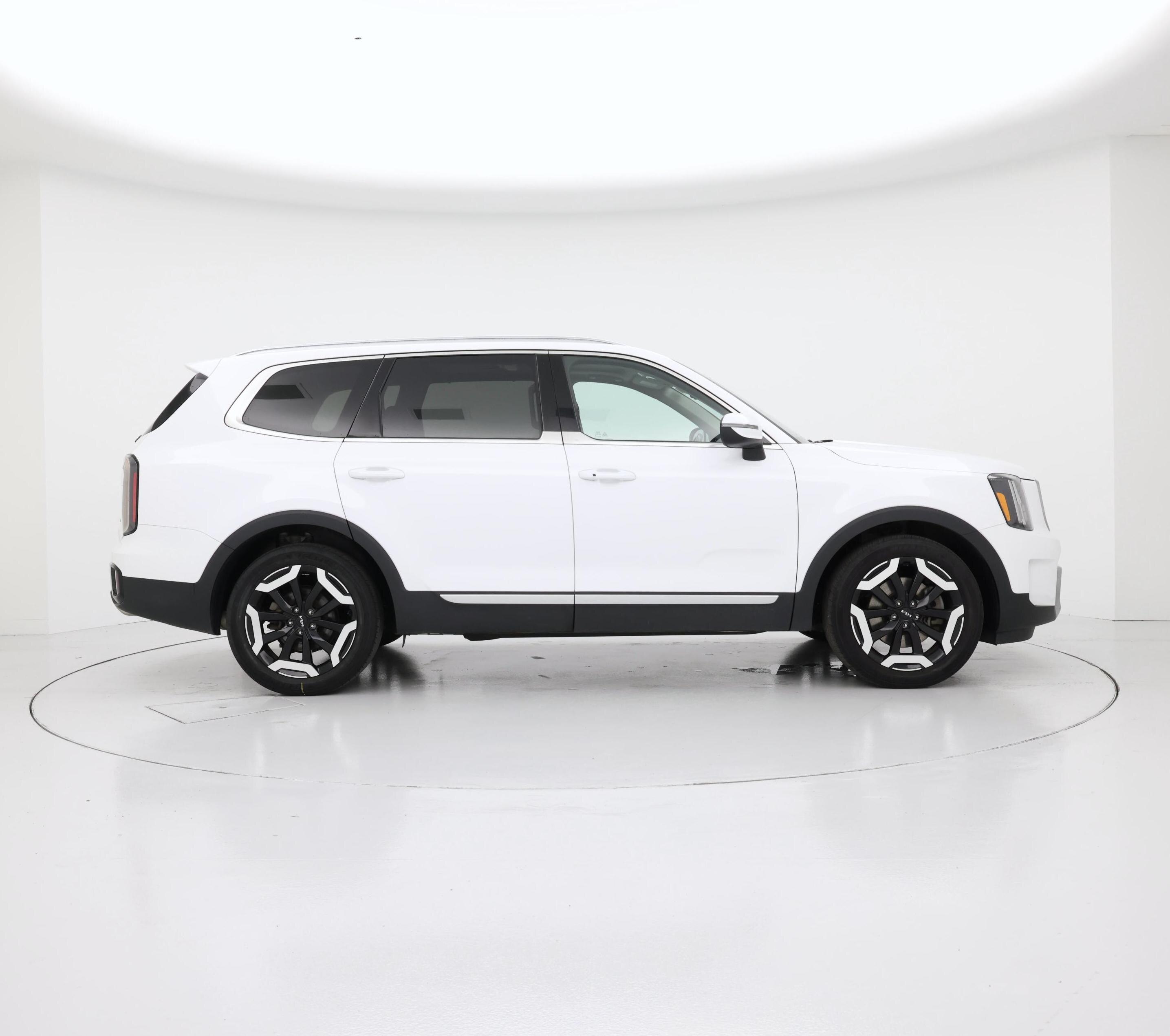 Thumbnail: 2023 Kia Telluride - 7