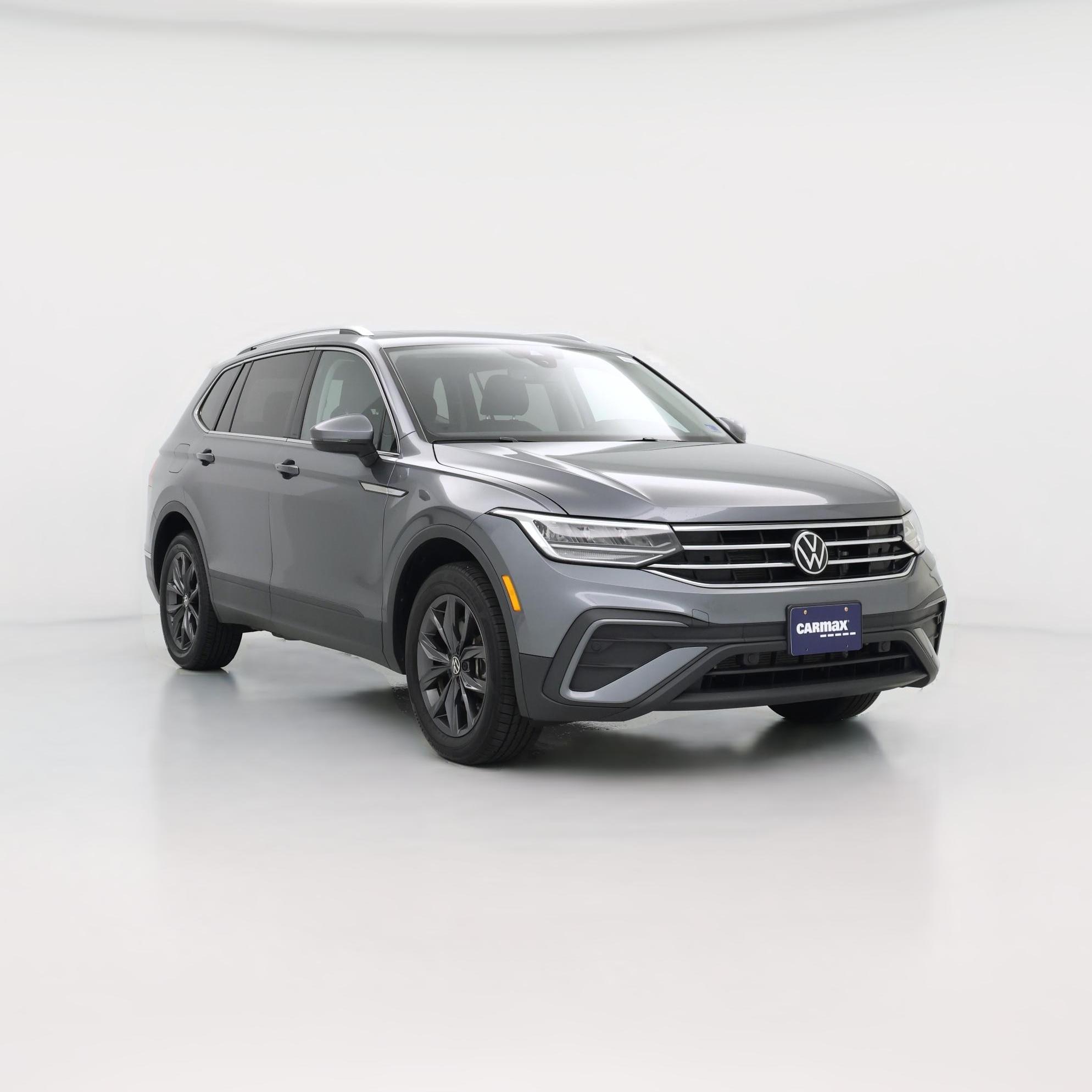 Thumbnail: 2023 Volkswagen Tiguan - 1