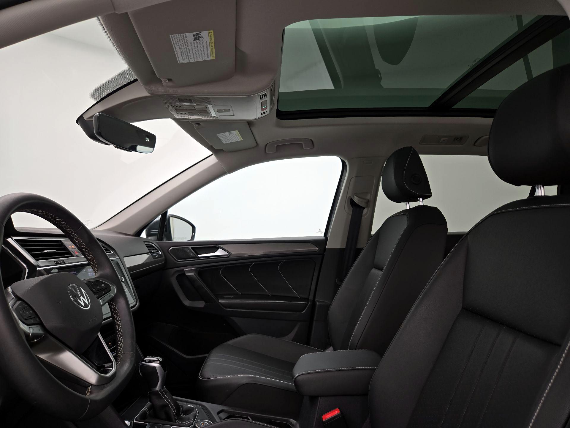 Thumbnail: 2023 Volkswagen Tiguan - 19