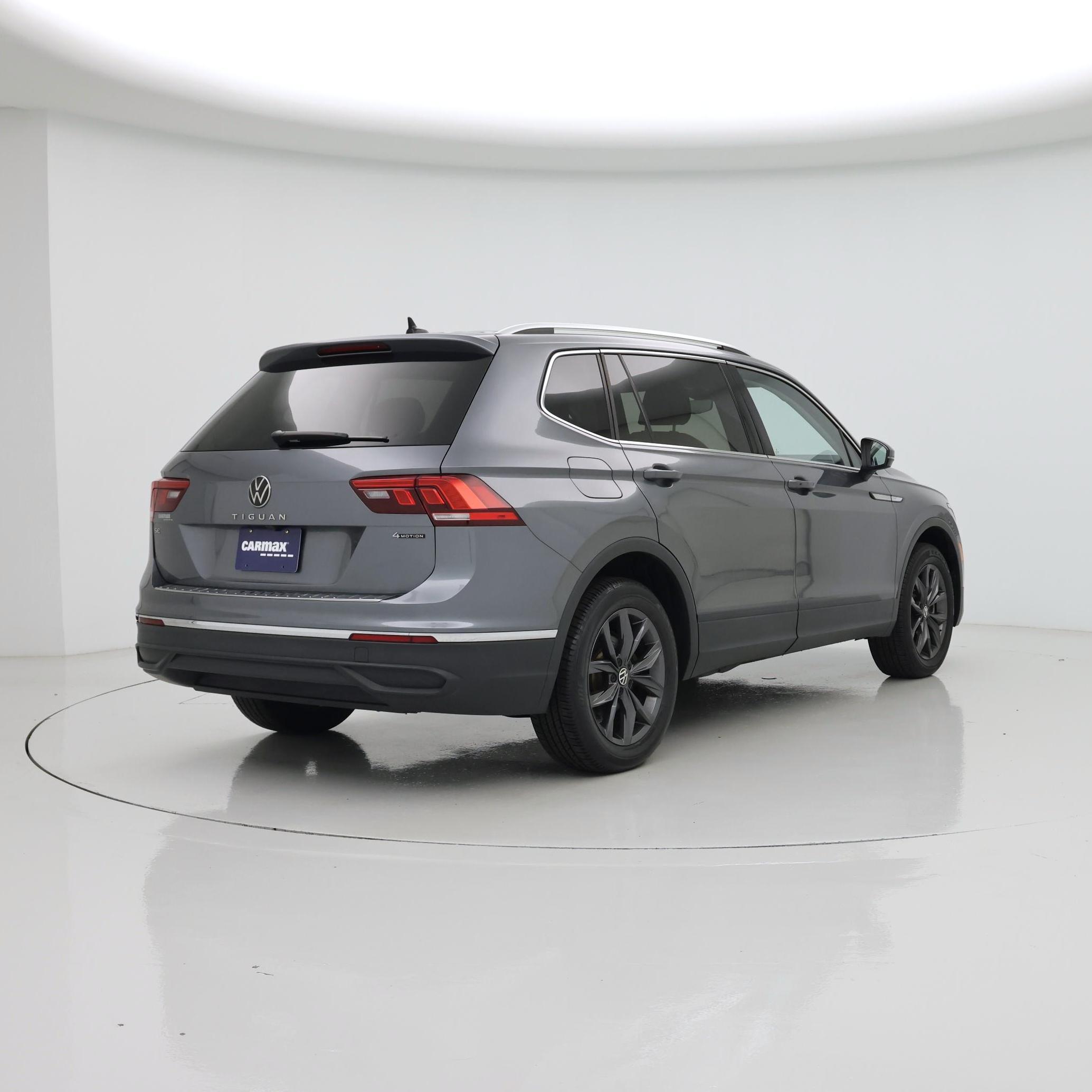 Thumbnail: 2023 Volkswagen Tiguan - 8