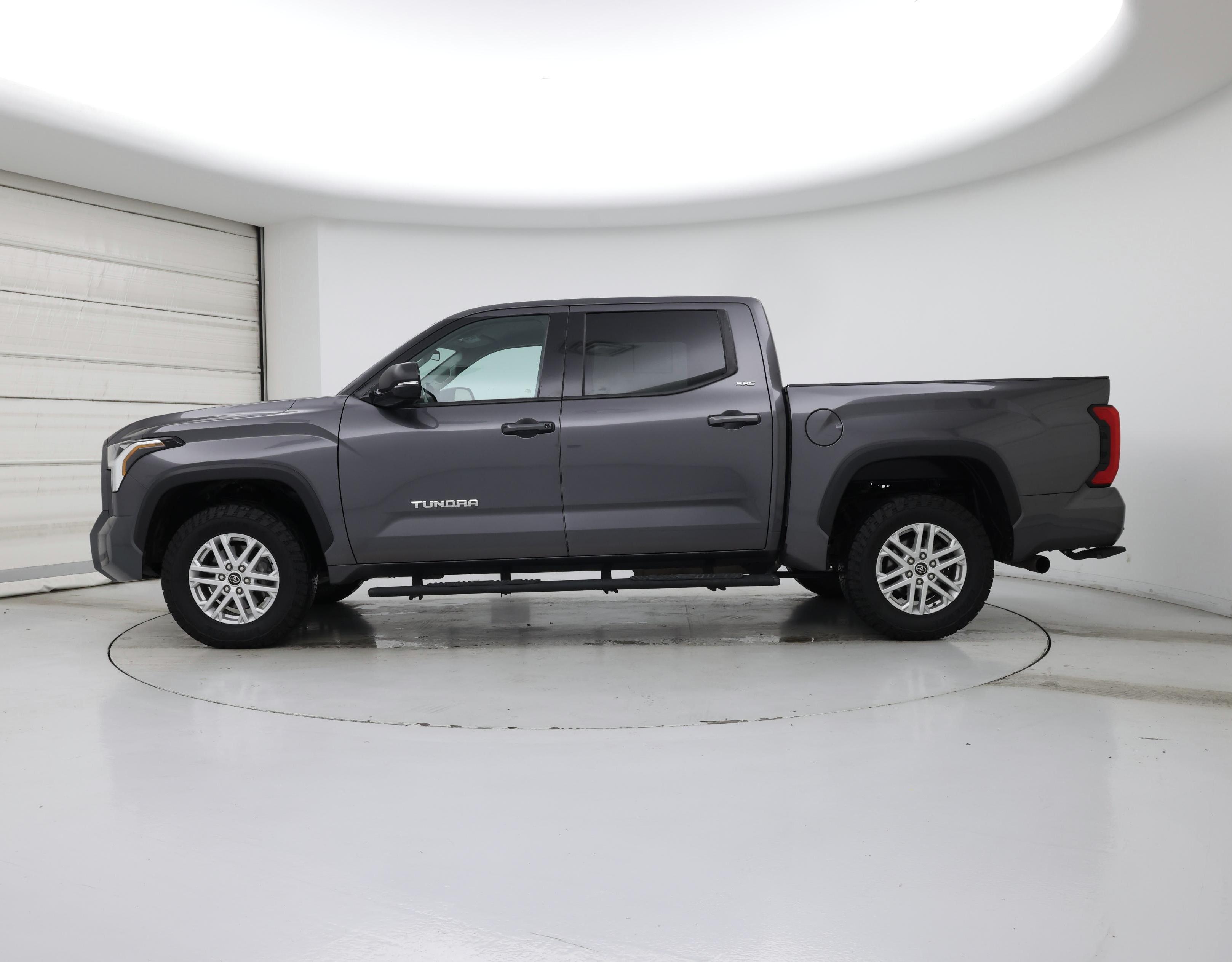 Thumbnail: 2022 Toyota Tundra - 3