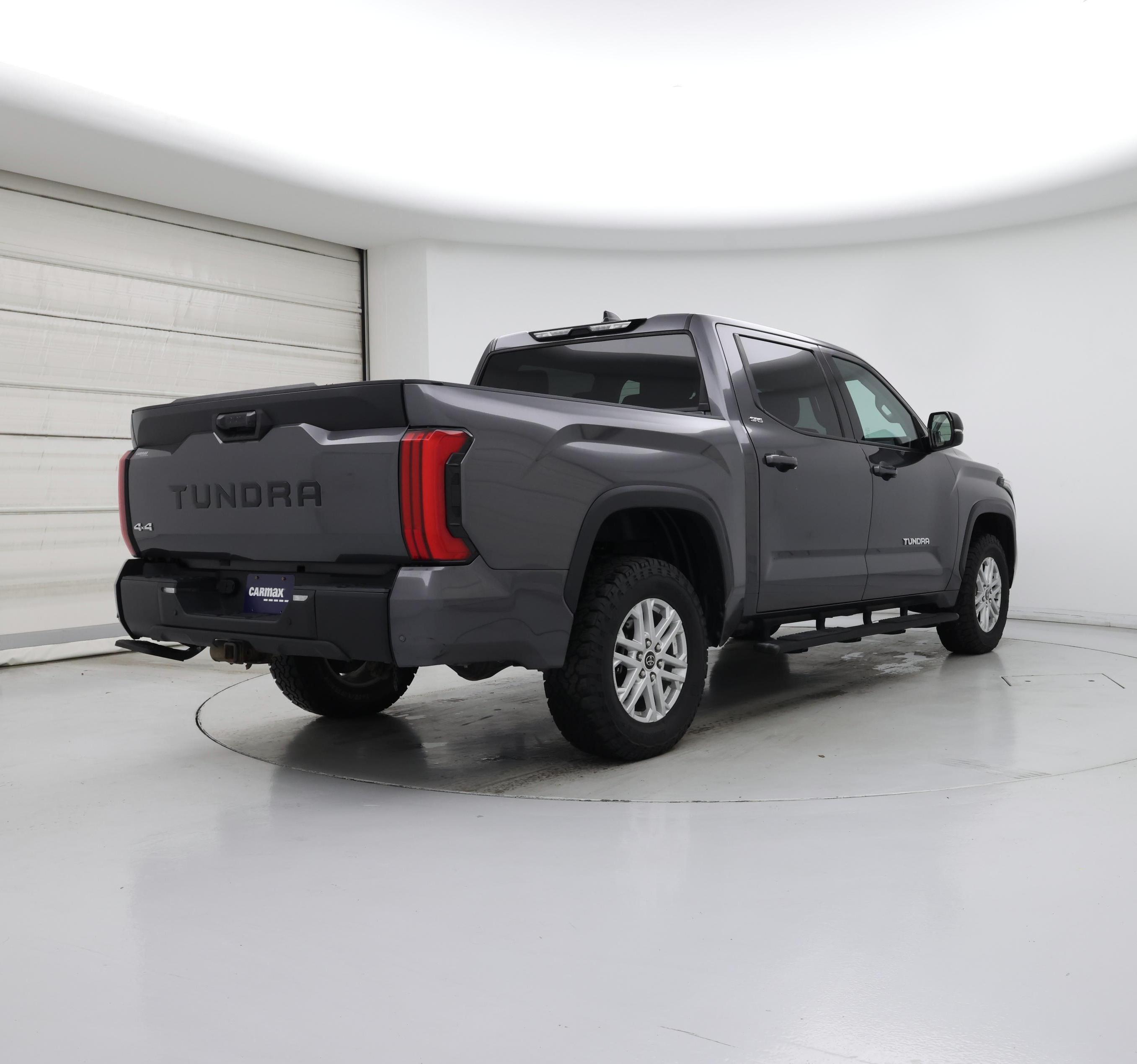 Thumbnail: 2022 Toyota Tundra - 8