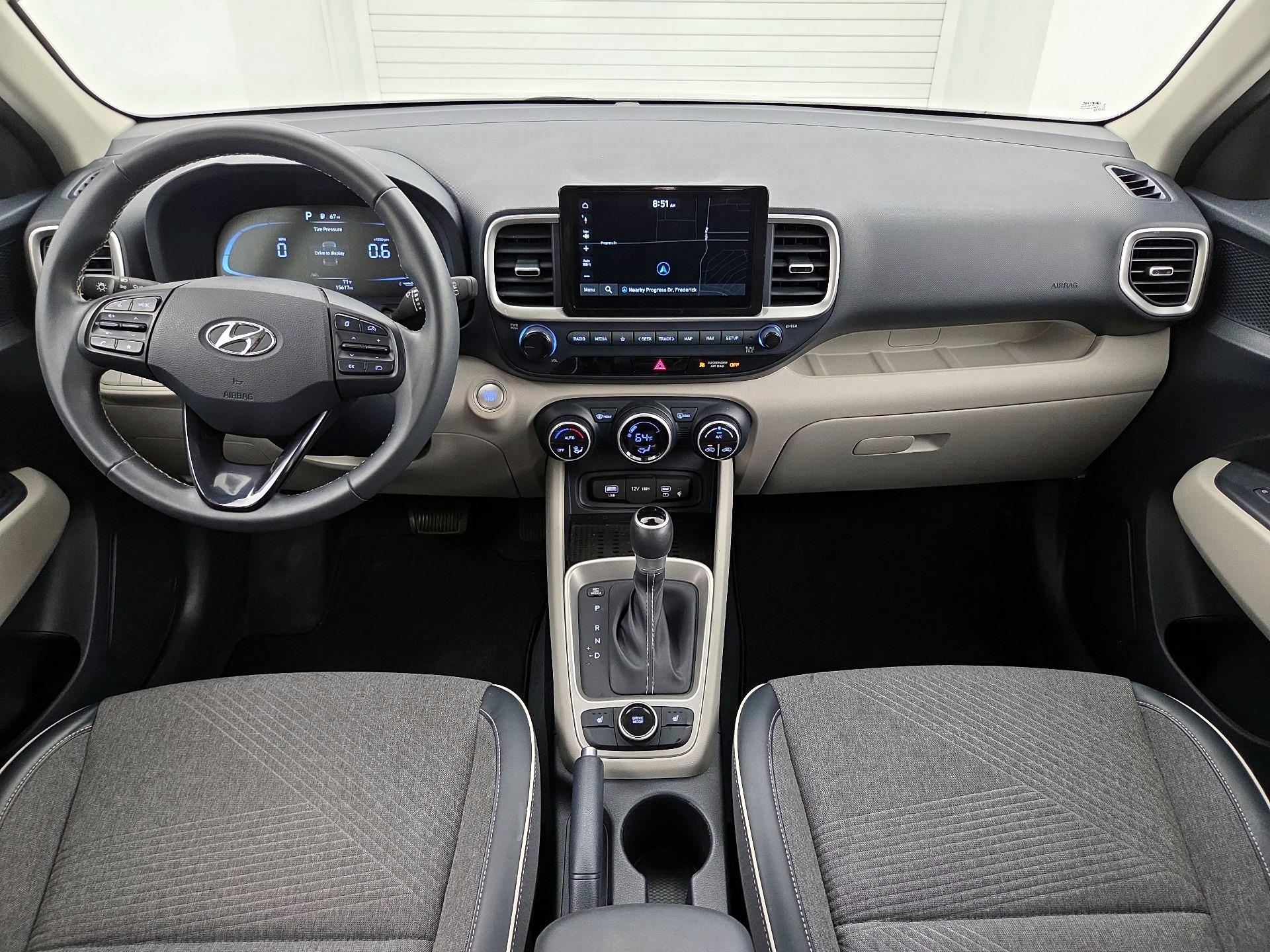 Thumbnail: 2023 Hyundai Venue - 9
