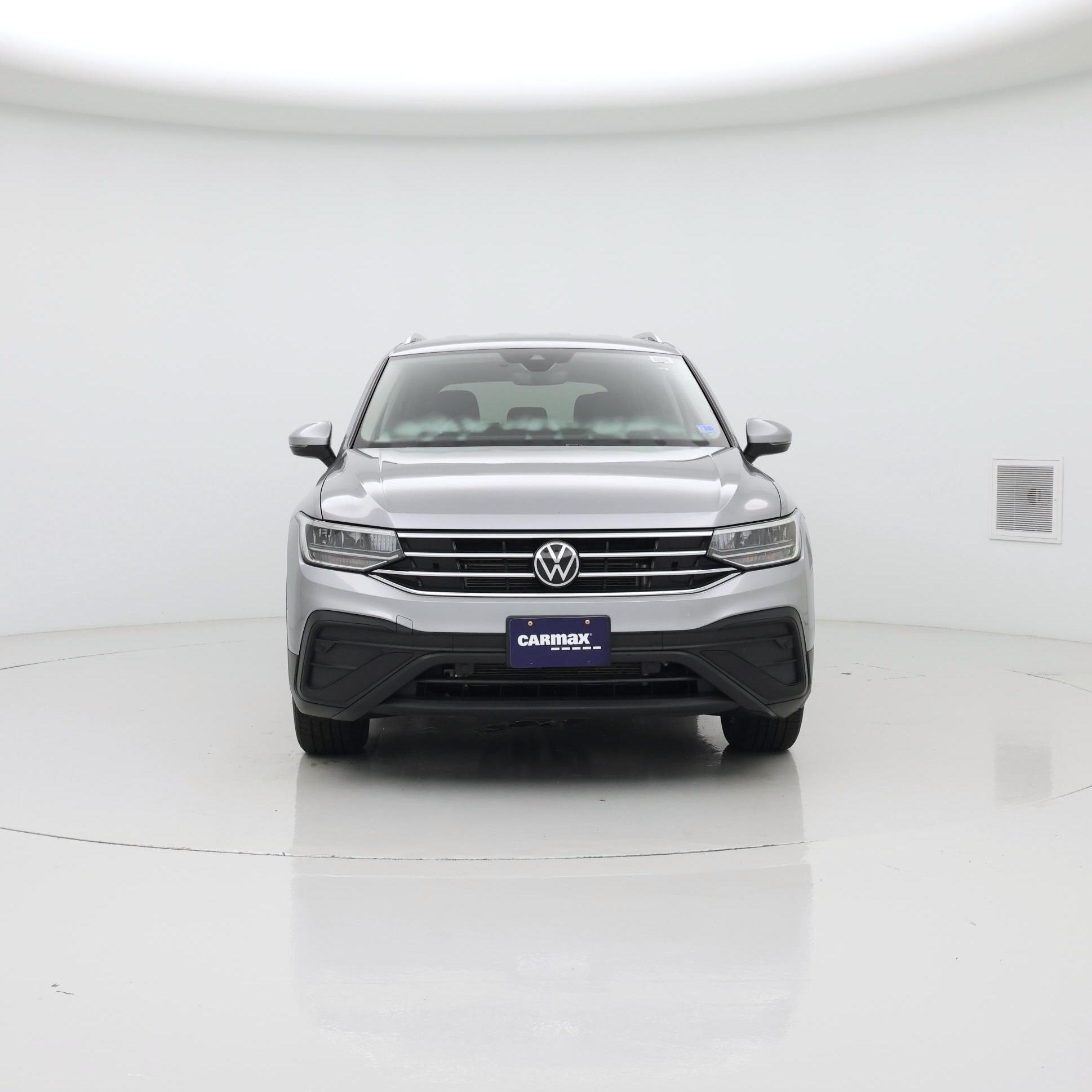 Thumbnail: 2023 Volkswagen Tiguan - 5