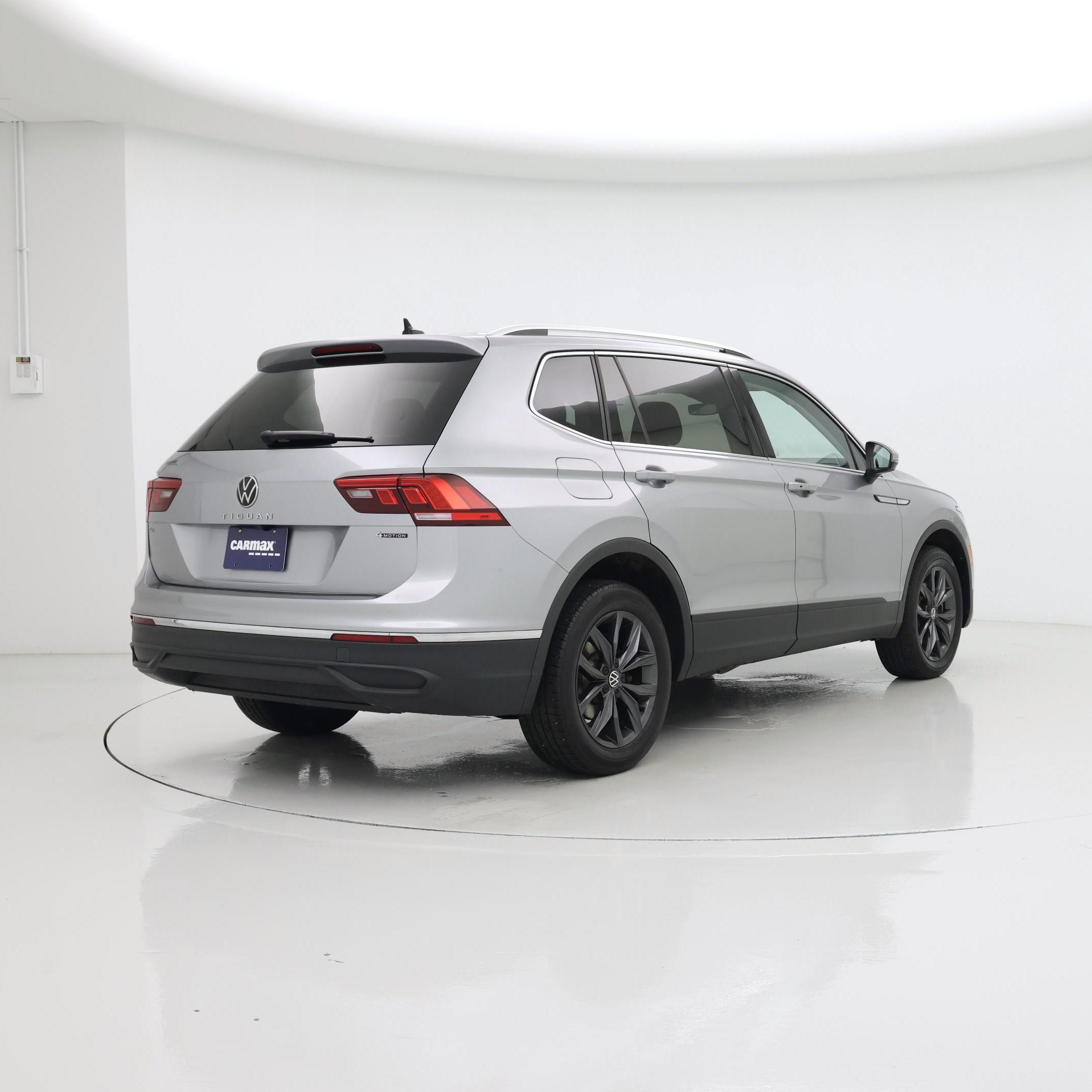 Thumbnail: 2023 Volkswagen Tiguan - 8