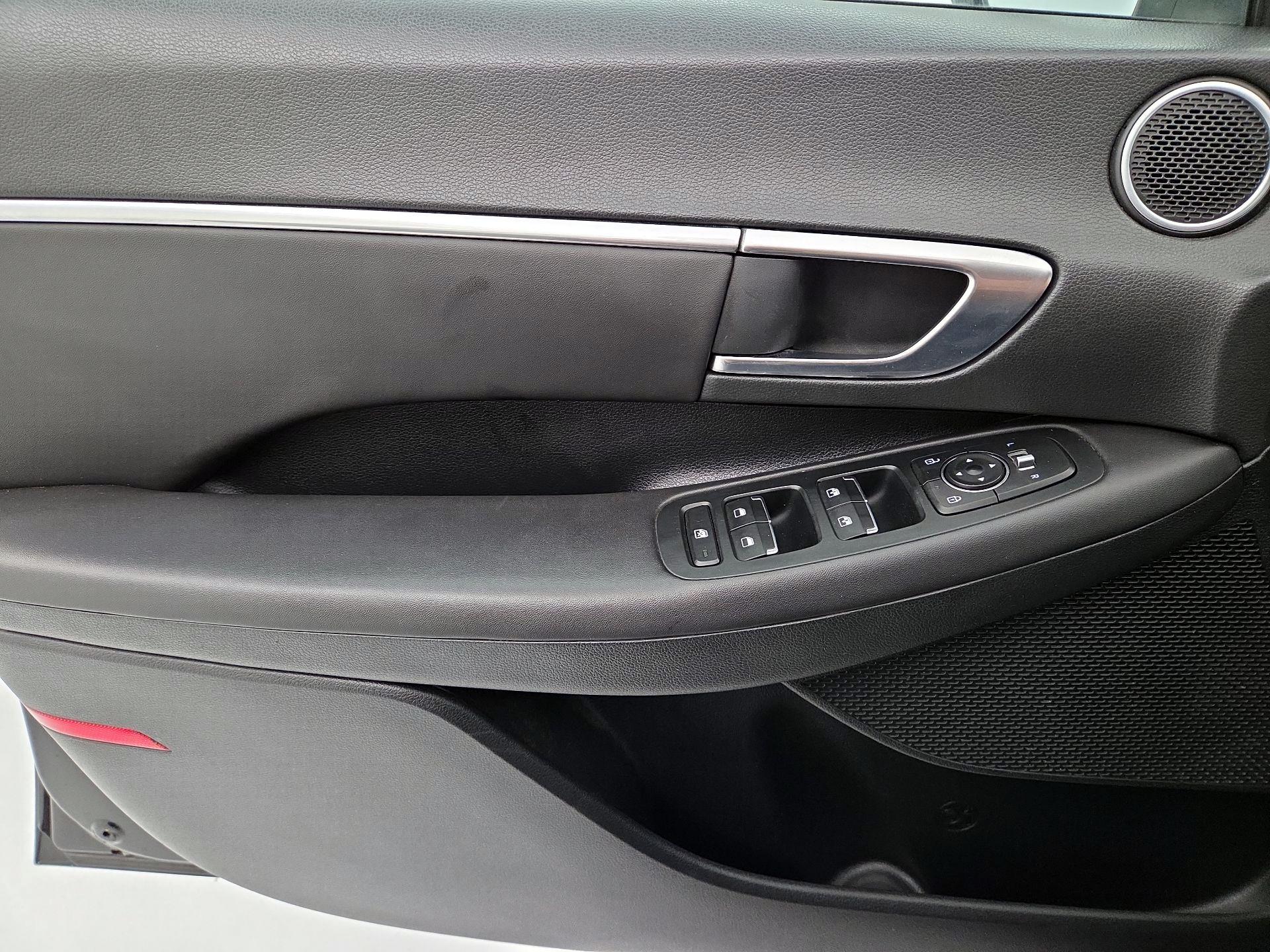 Thumbnail: 2023 Hyundai Sonata - 12