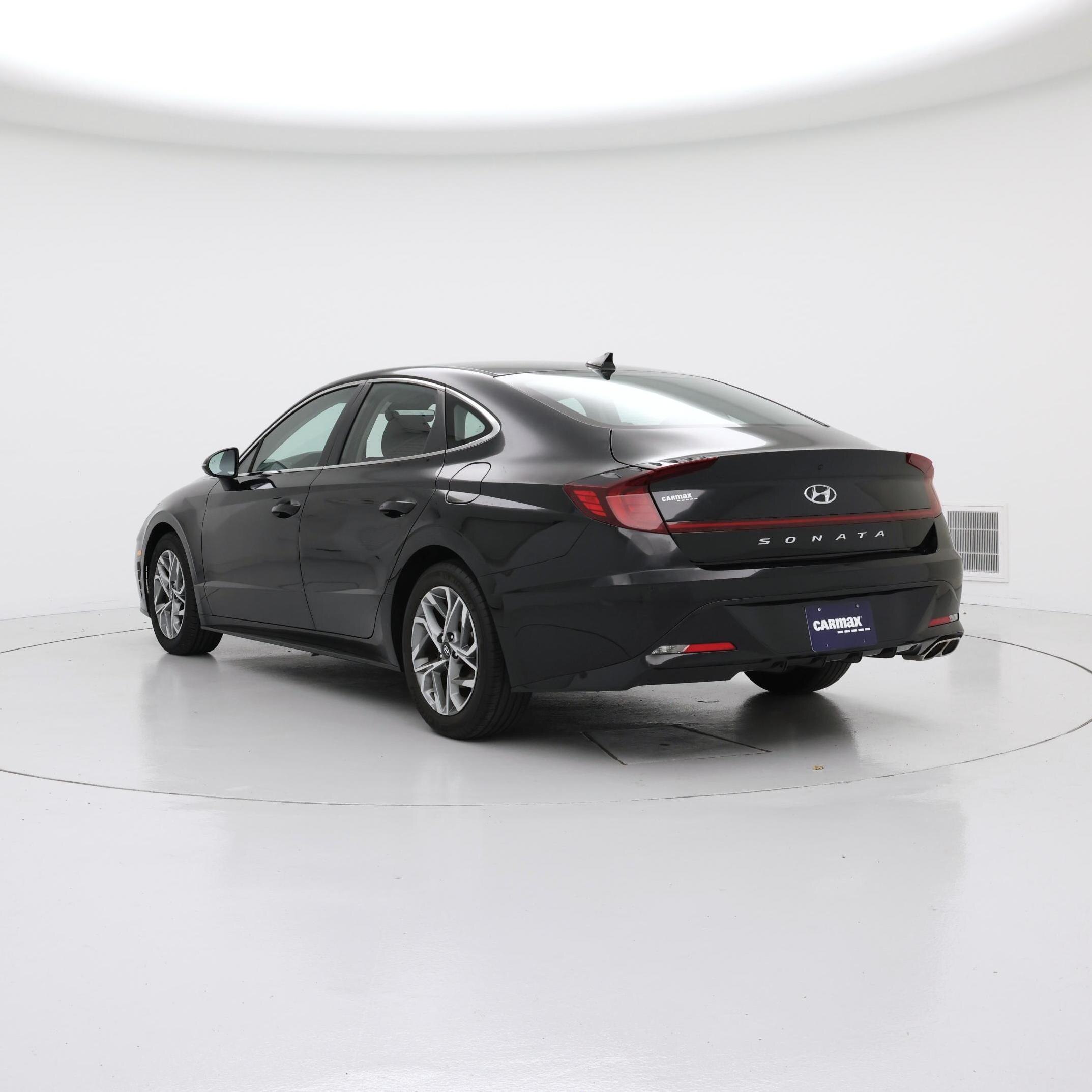 Thumbnail: 2023 Hyundai Sonata - 2