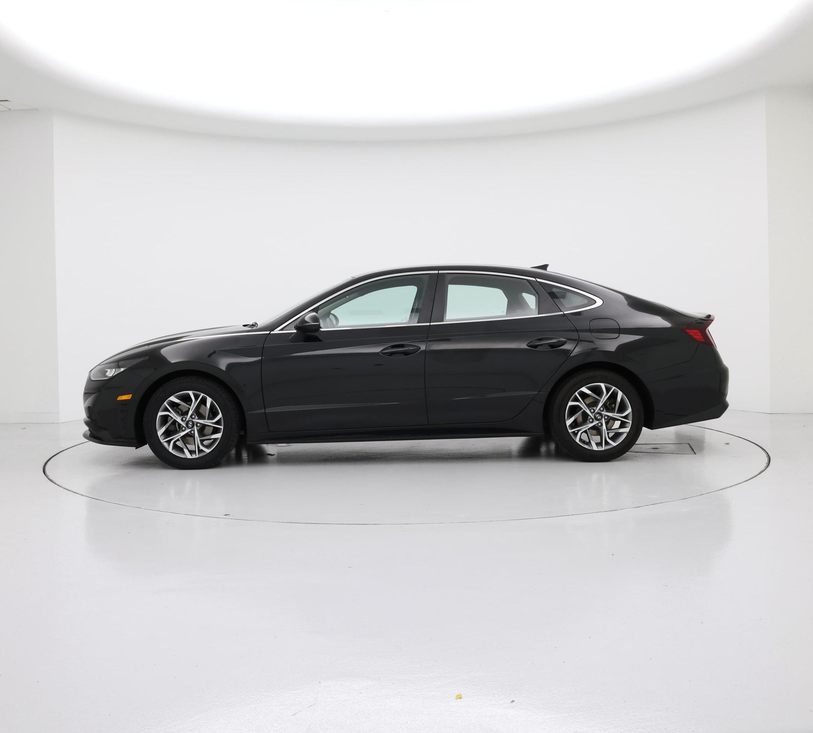 Thumbnail: 2023 Hyundai Sonata - 3