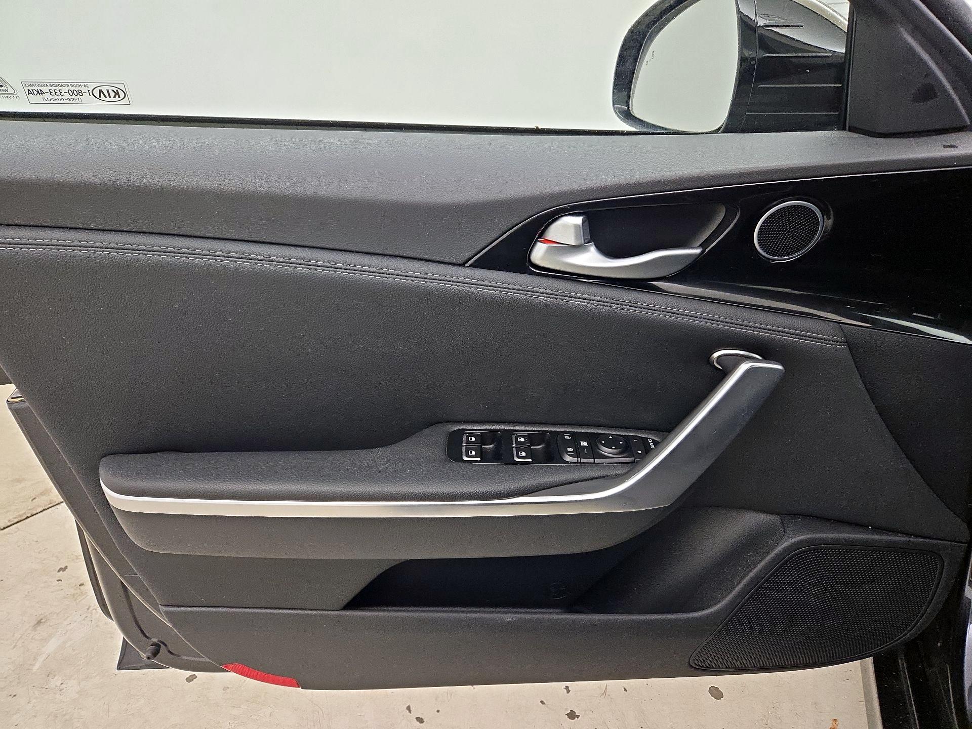 Thumbnail: 2021 Kia Stinger - 12