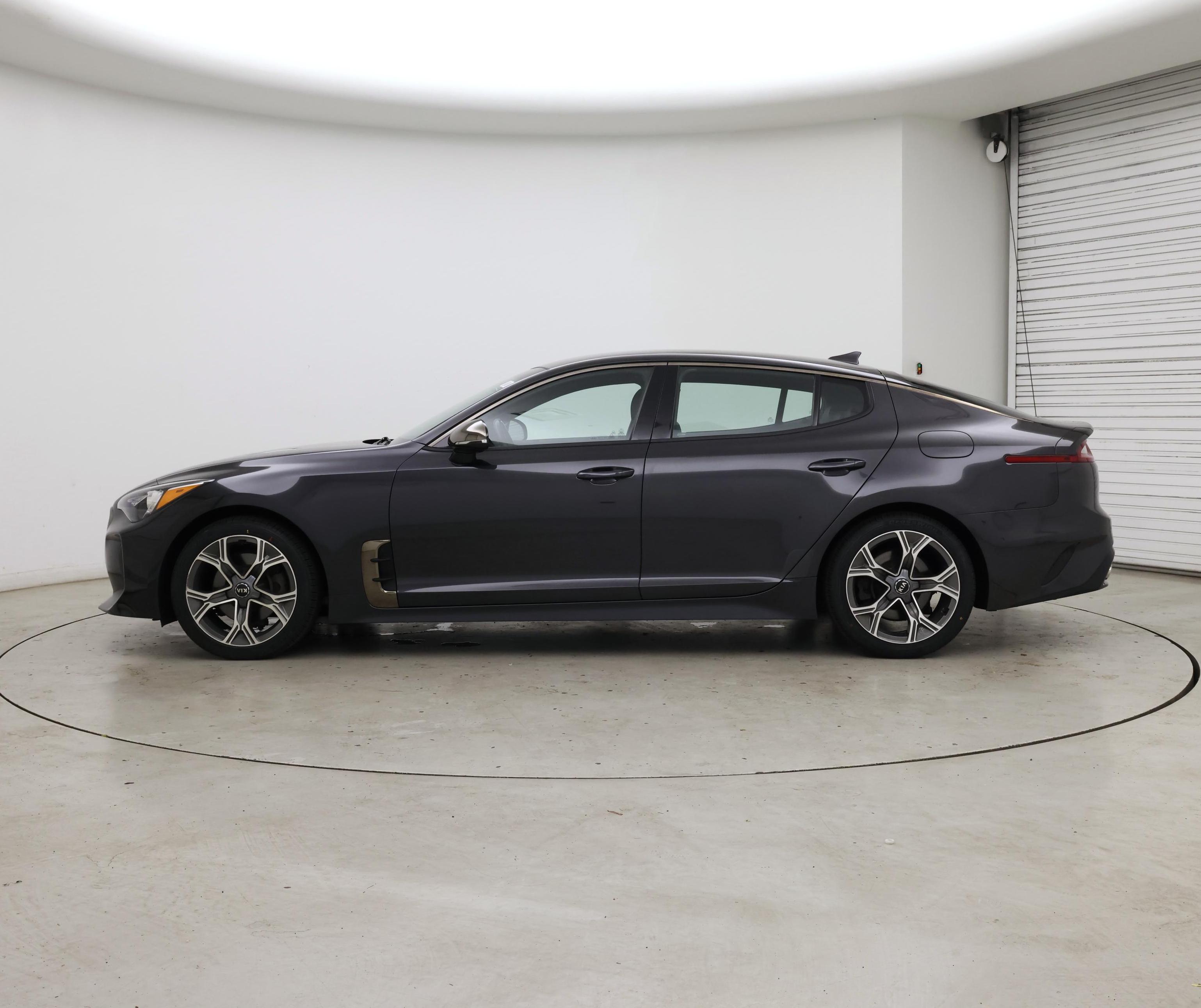 Thumbnail: 2021 Kia Stinger - 3