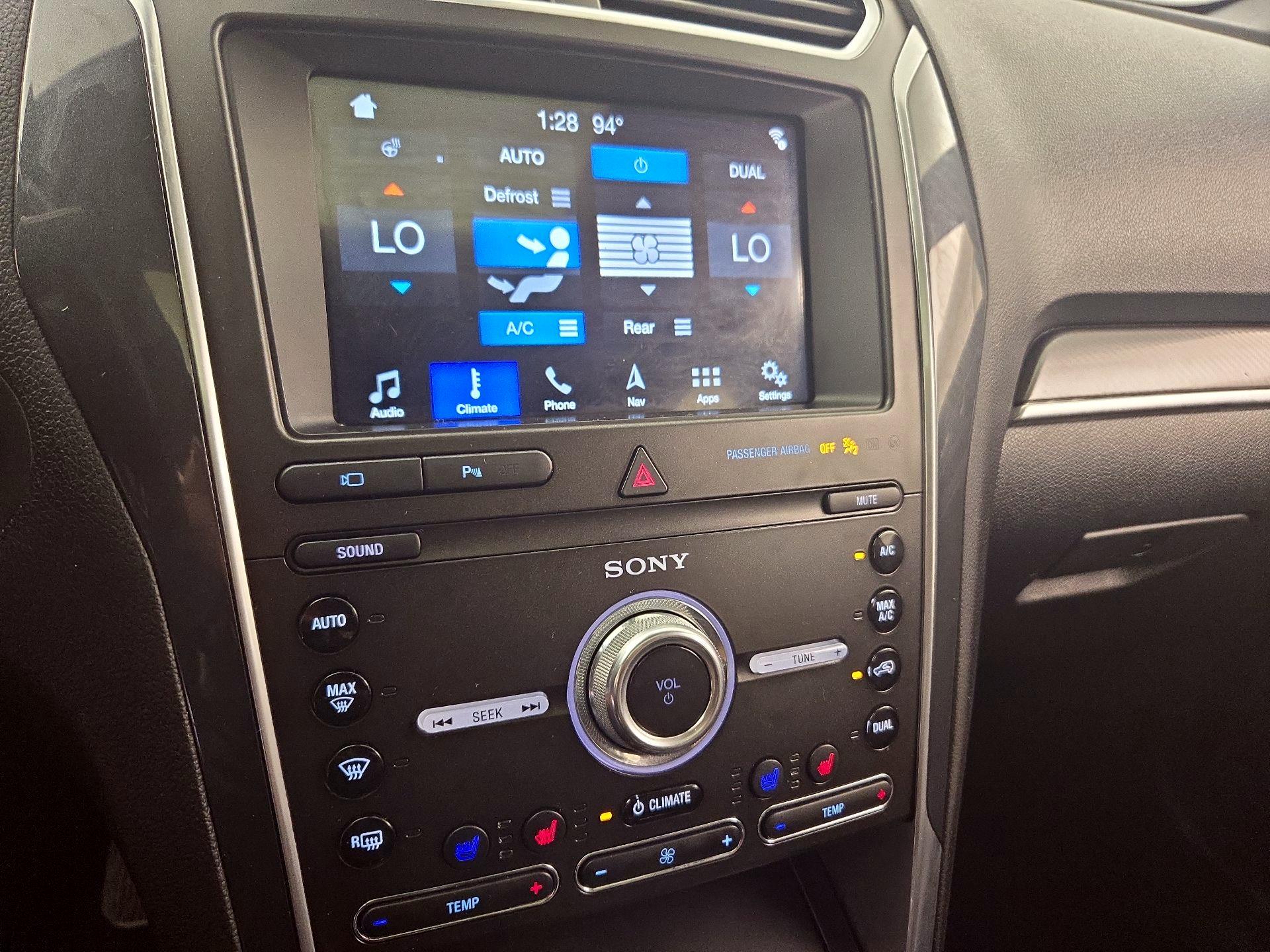 Thumbnail: 2019 Ford Explorer - 15
