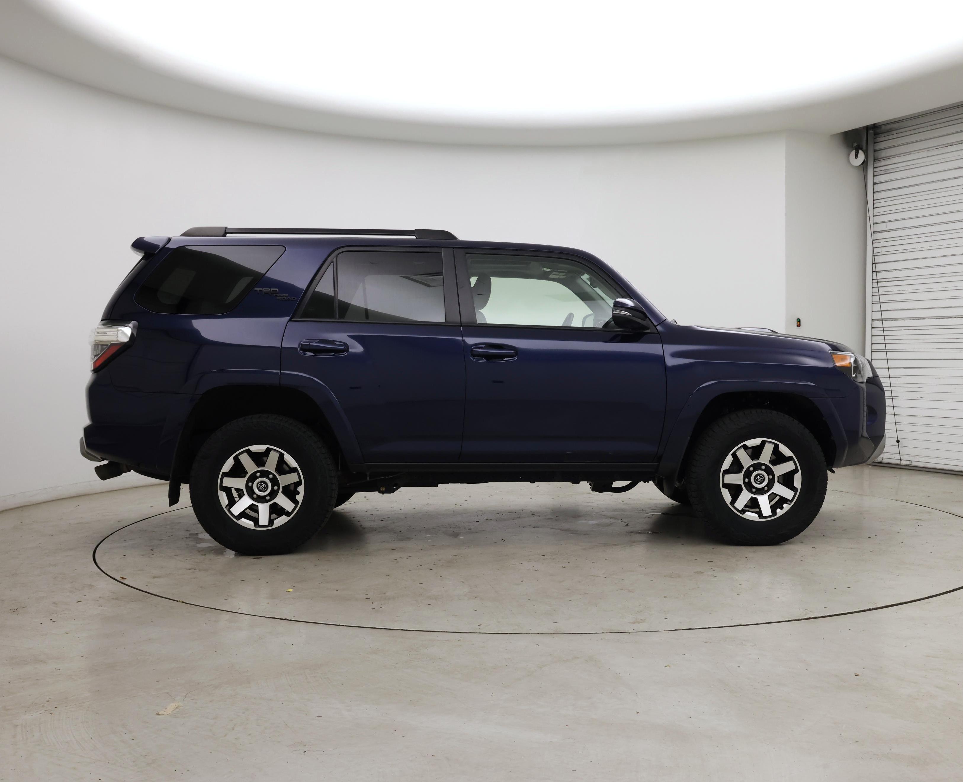 Thumbnail: 2022 Toyota 4Runner - 7