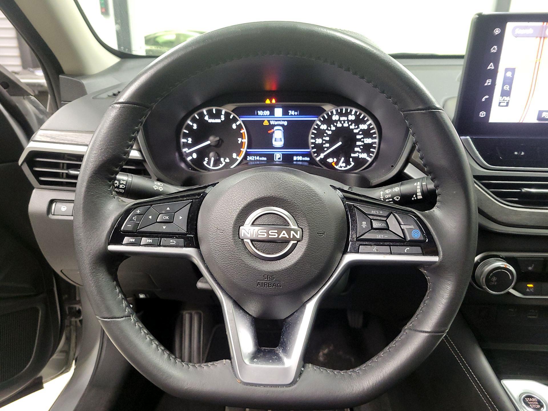 Thumbnail: 2023 Nissan Altima - 10