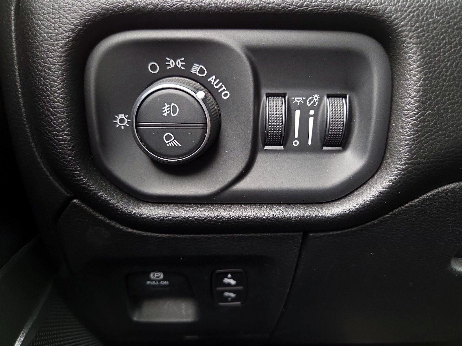 2023 RAM Ram 1500 Pickup Laramie - Photo 14