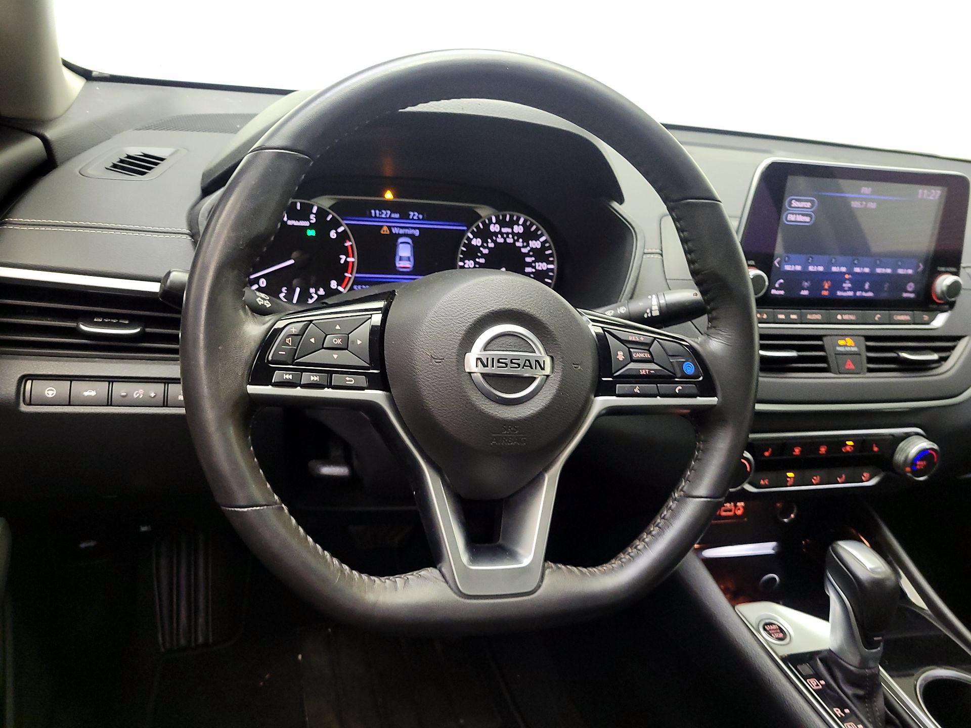Thumbnail: 2021 Nissan Altima - 10