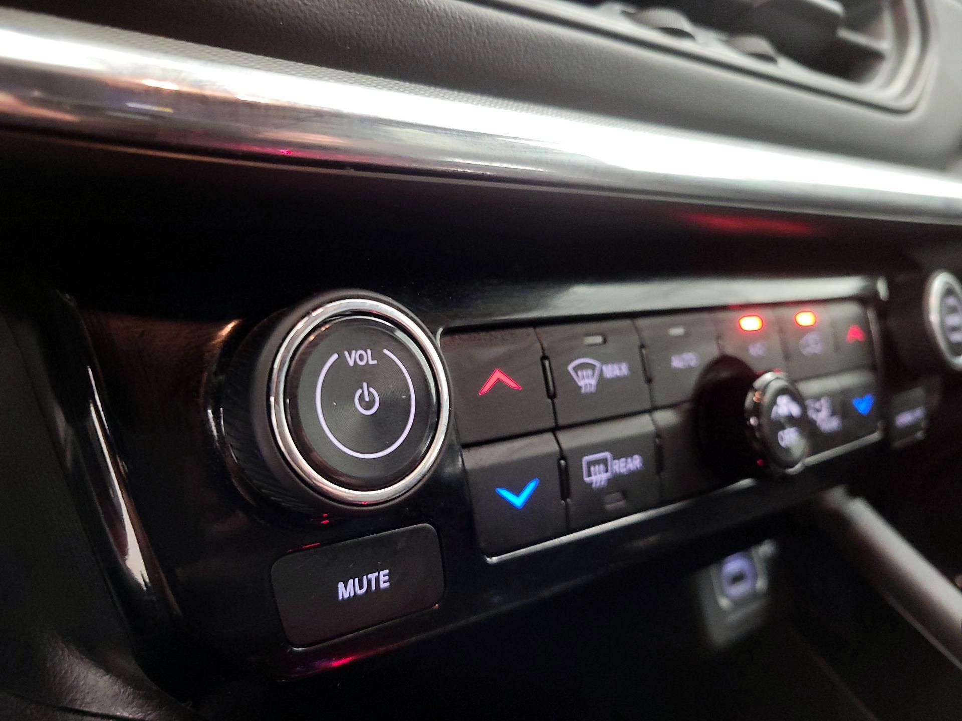 Thumbnail: 2024 Jeep Compass - 17