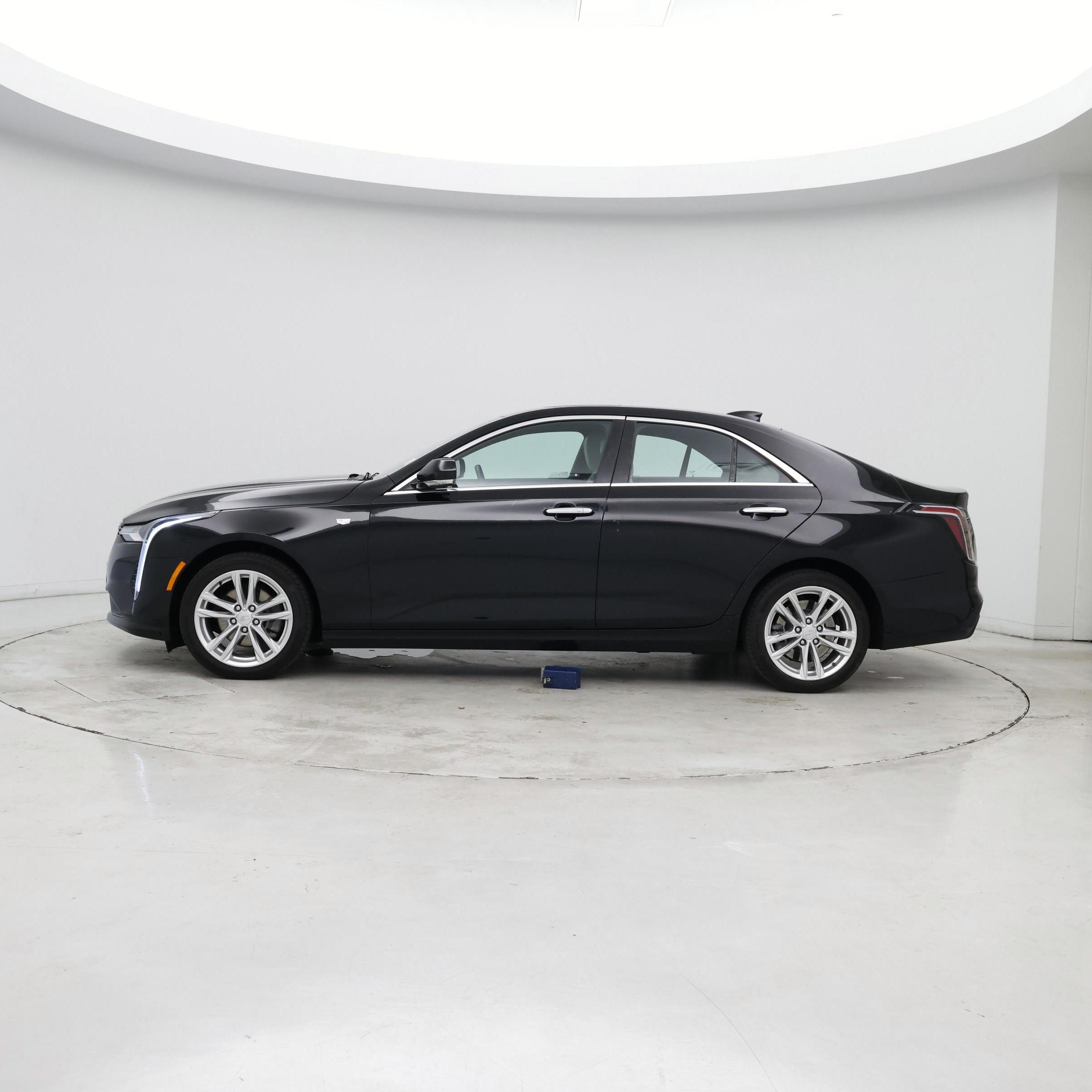 Thumbnail: 2023 Cadillac CT4 - 2
