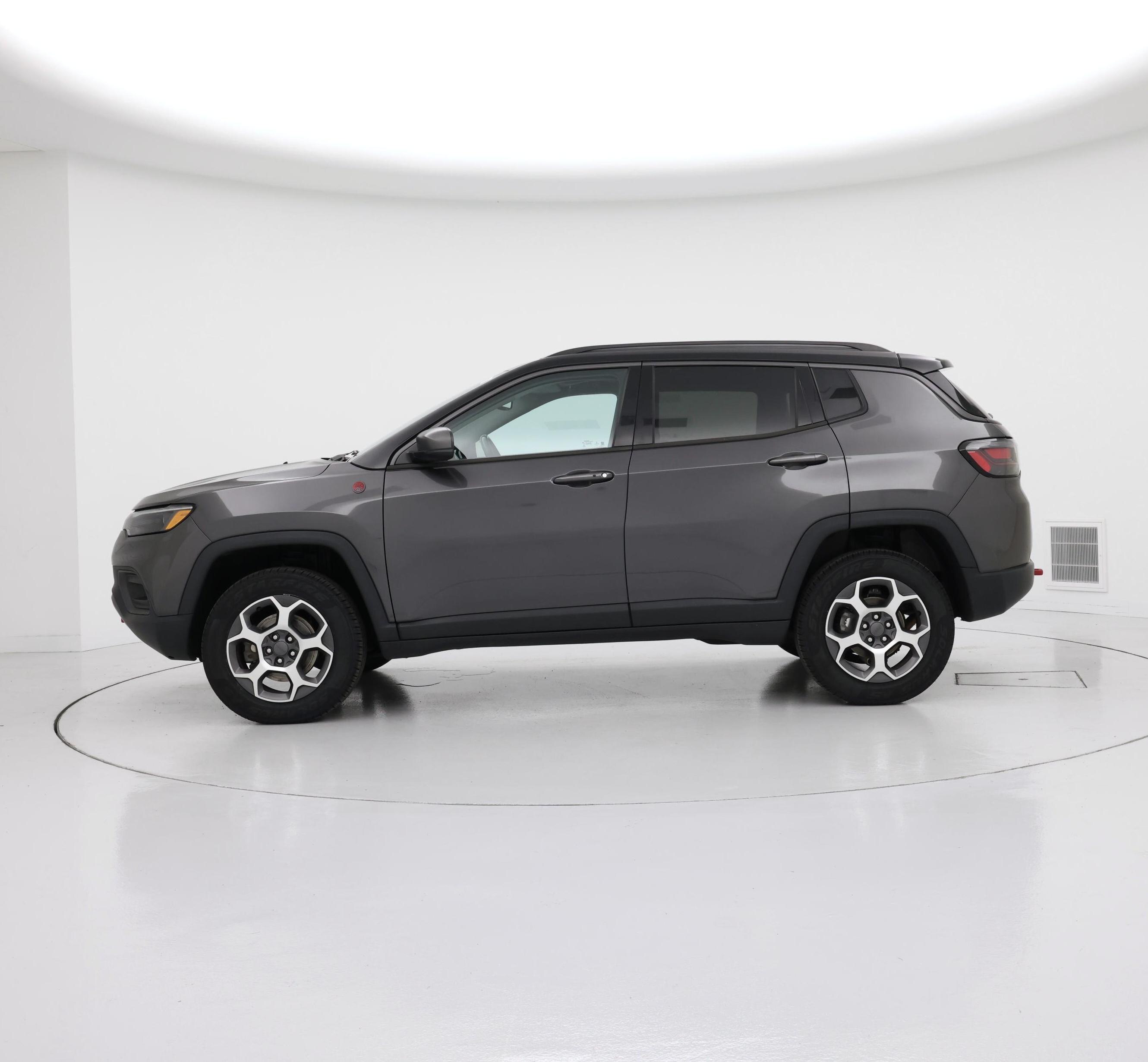 Thumbnail: 2022 Jeep Compass - 3