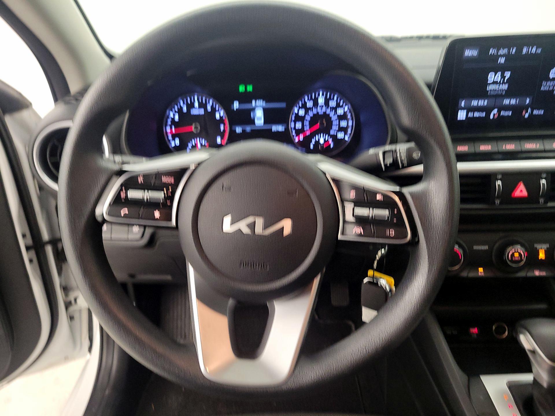 Thumbnail: 2023 Kia Forte - 10