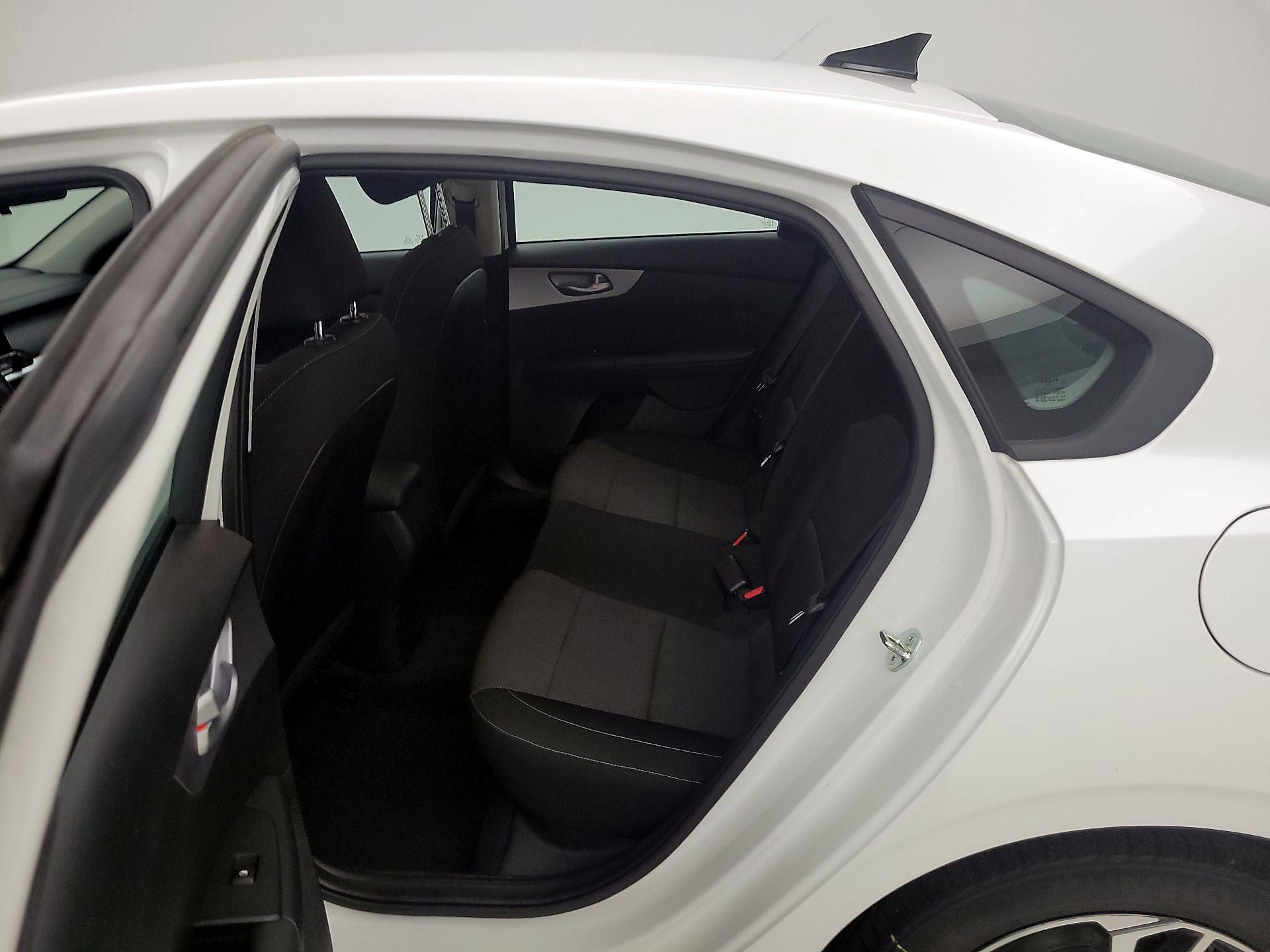 Thumbnail: 2023 Kia Forte - 20