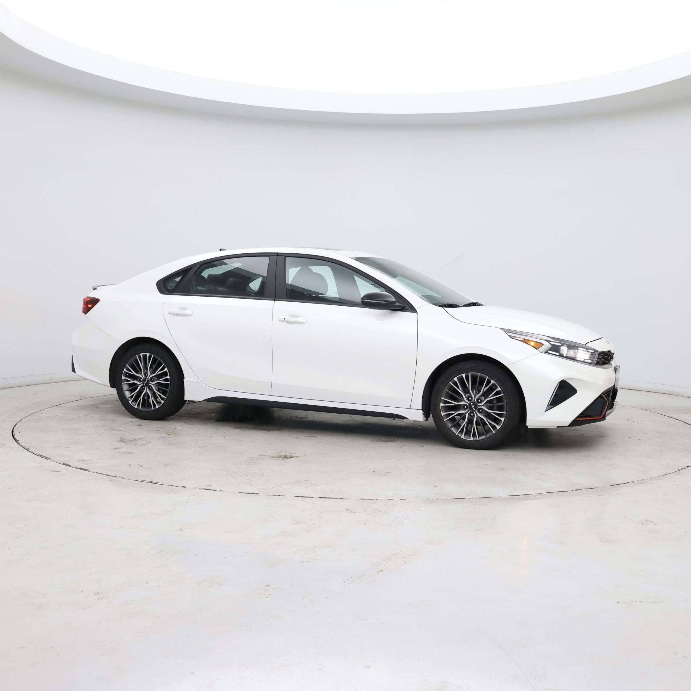 Thumbnail: 2023 Kia Forte - 7