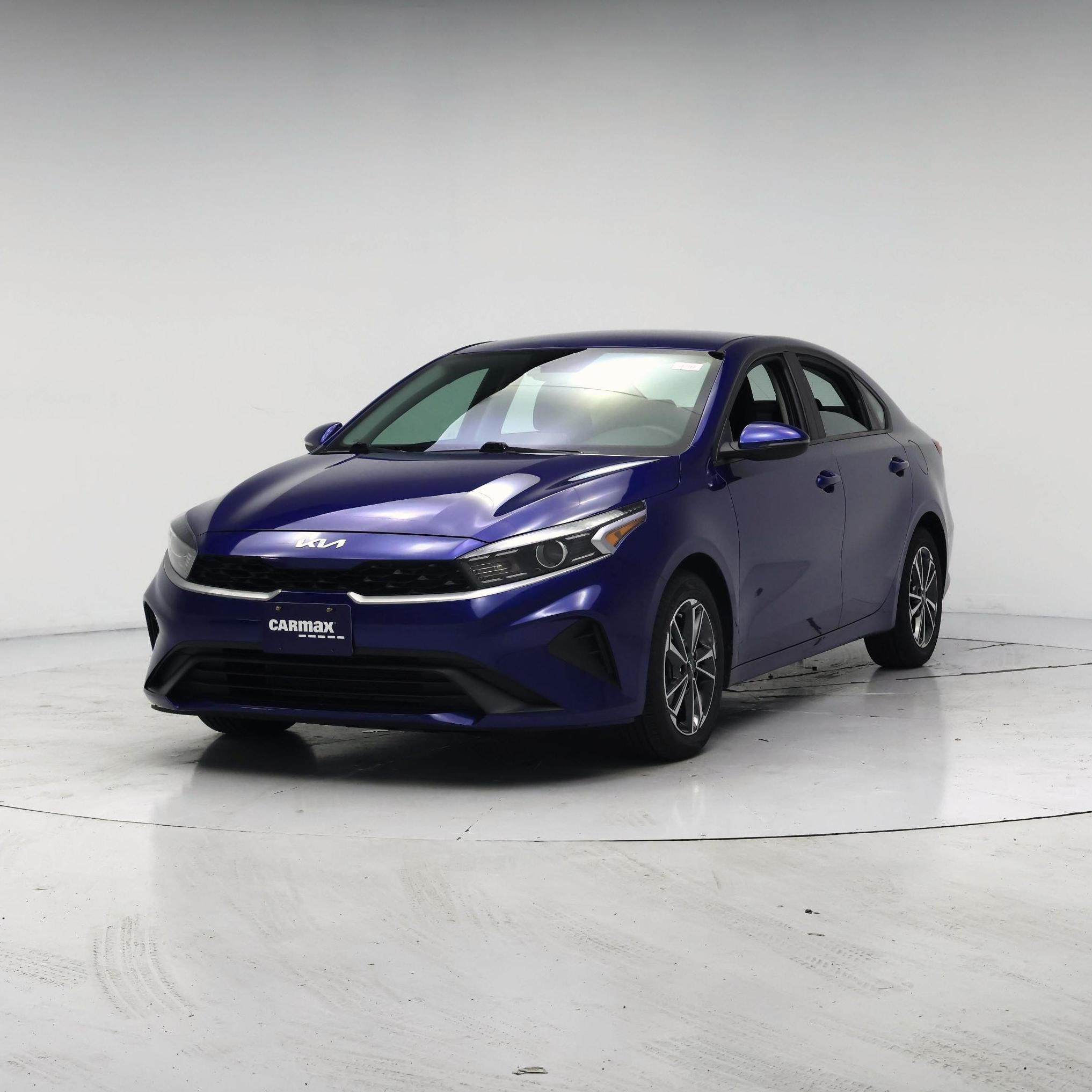 Thumbnail: 2022 Kia Forte - 4