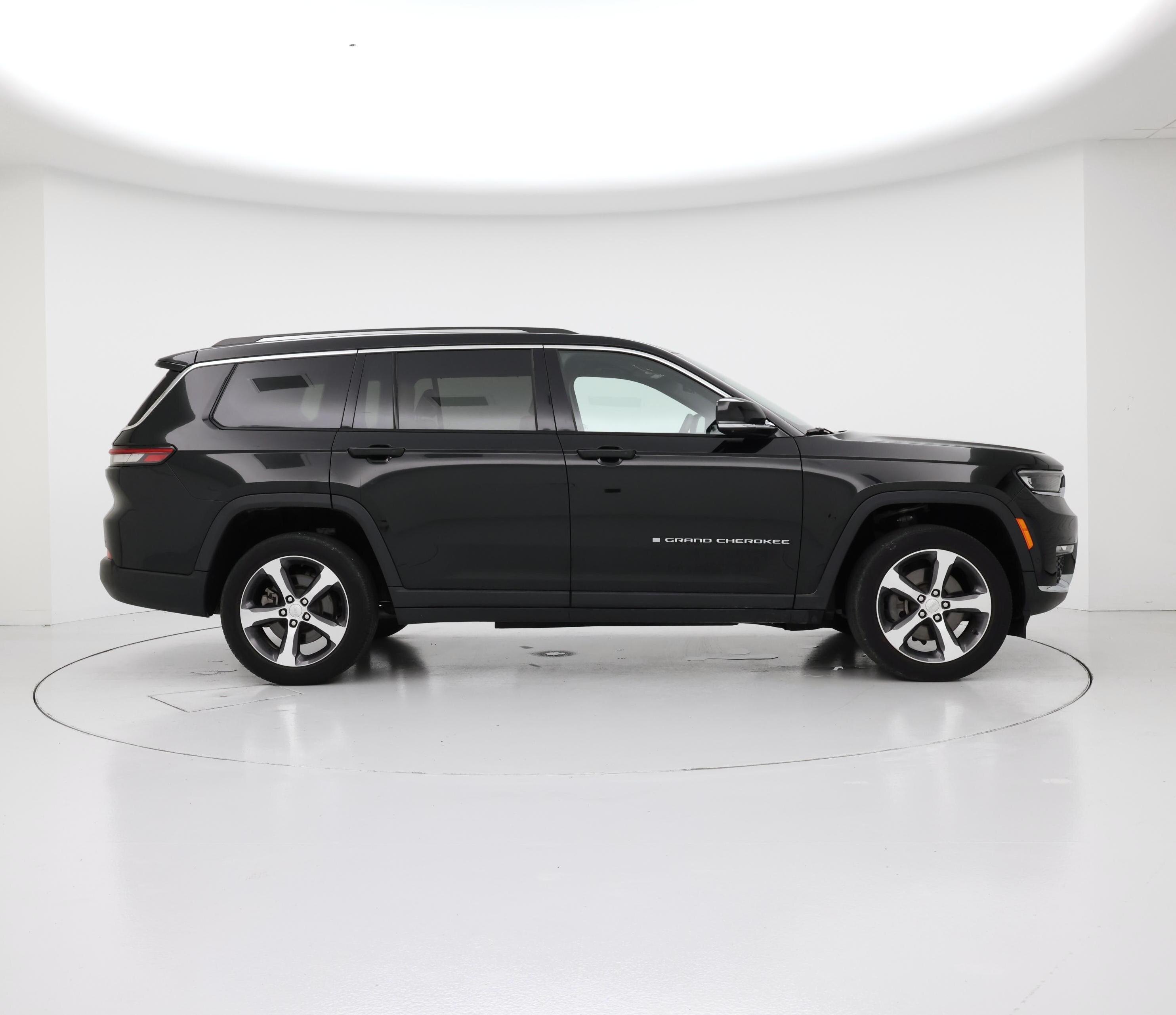 Thumbnail: 2023 Jeep Grand Cherokee L - 7