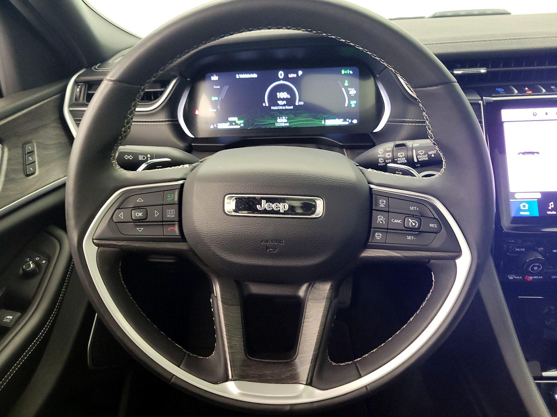 Thumbnail: 2024 Jeep Grand Cherokee - 10