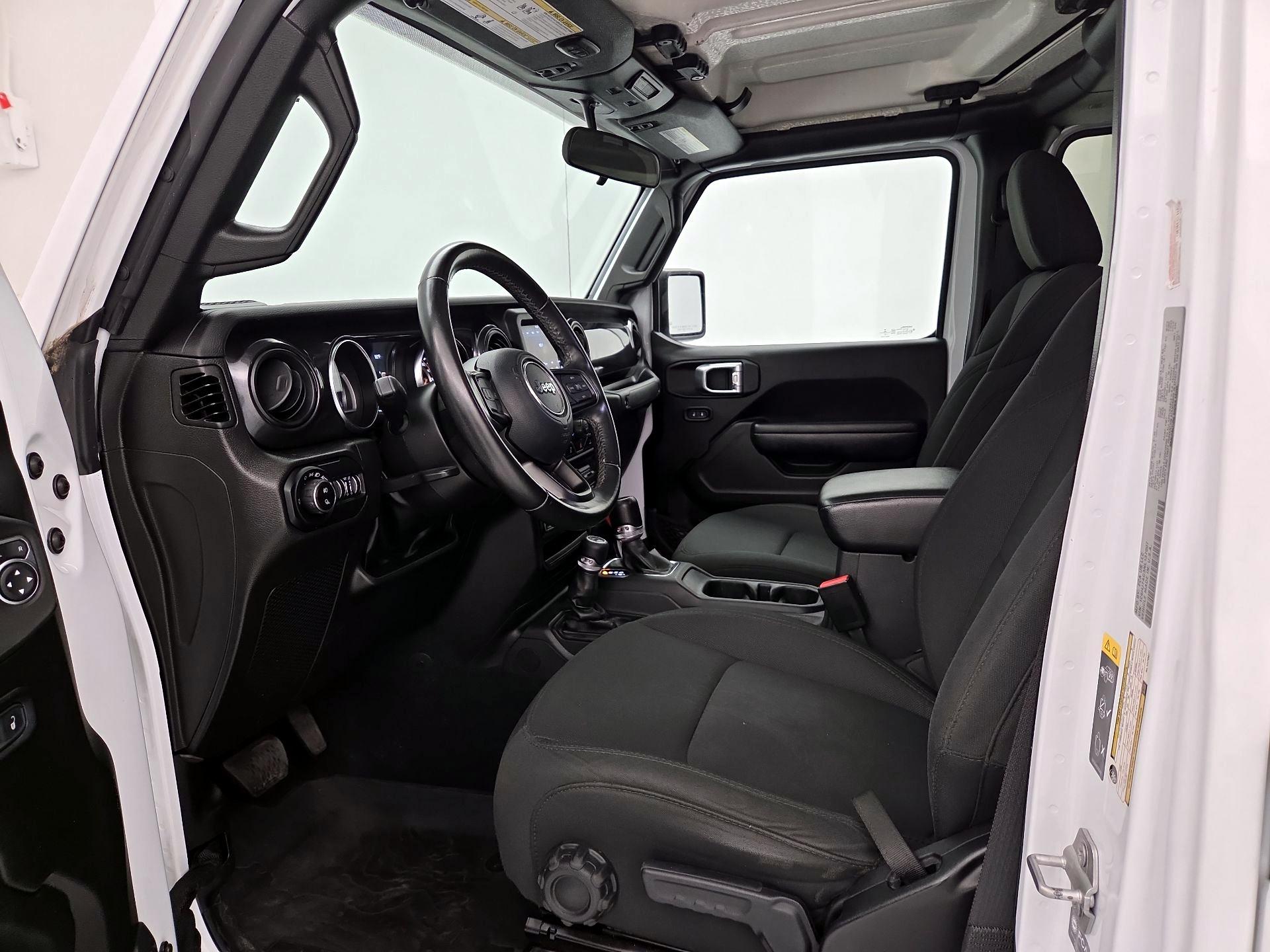 Thumbnail: 2022 Jeep Gladiator - 11