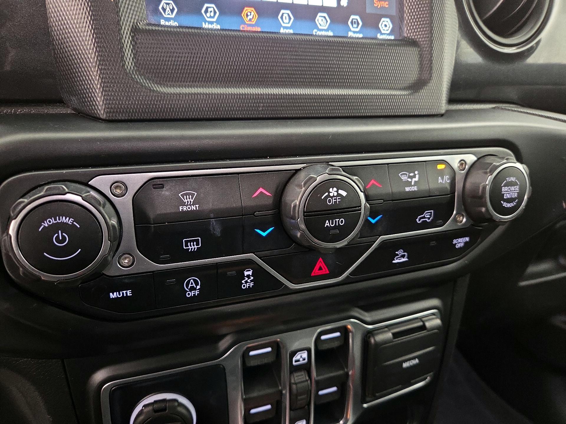 Thumbnail: 2022 Jeep Gladiator - 16