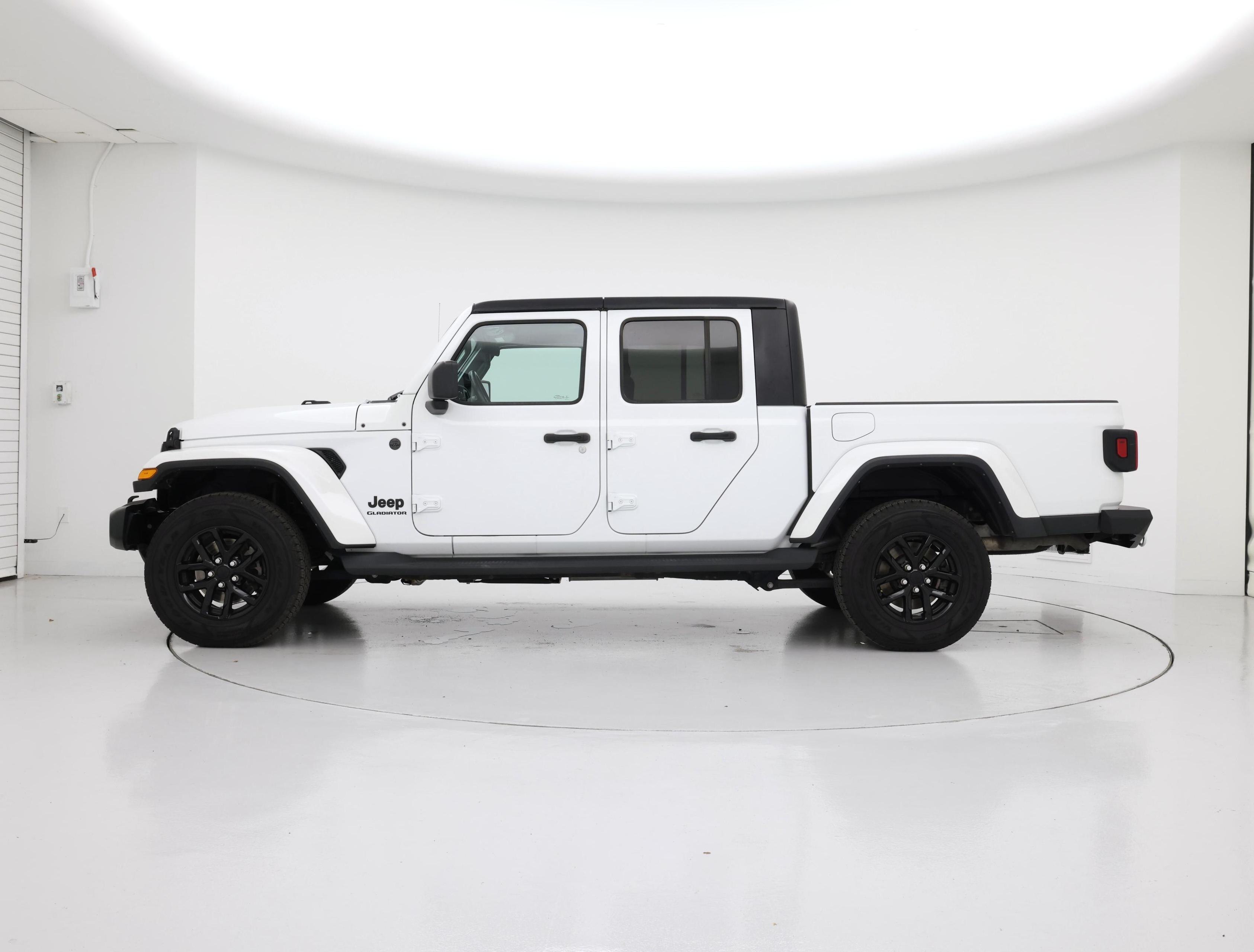 Thumbnail: 2022 Jeep Gladiator - 3
