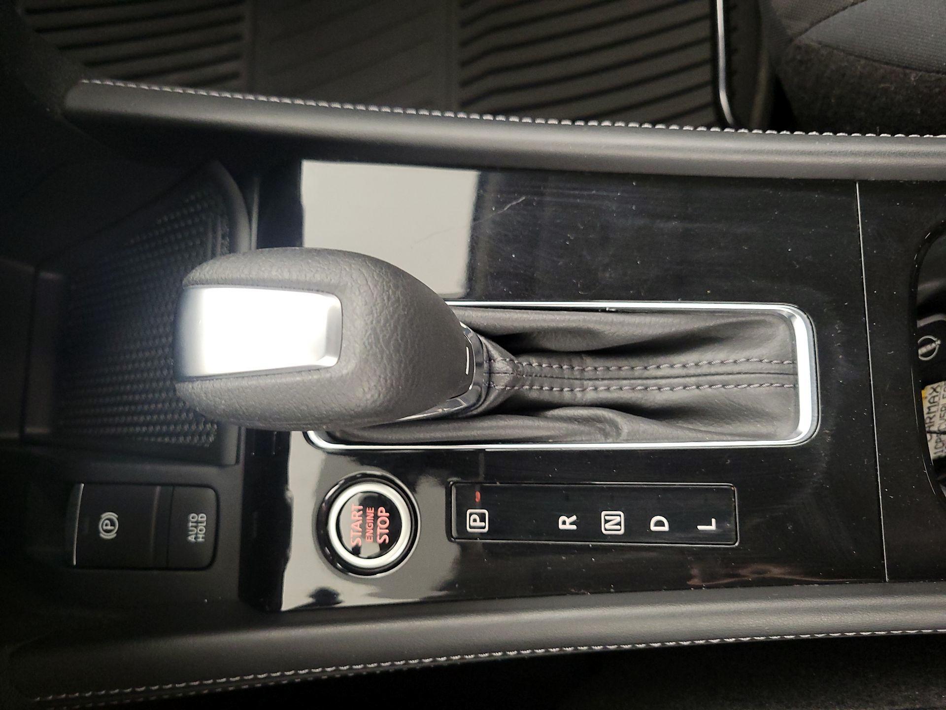 Thumbnail: 2023 Nissan Kicks - 18