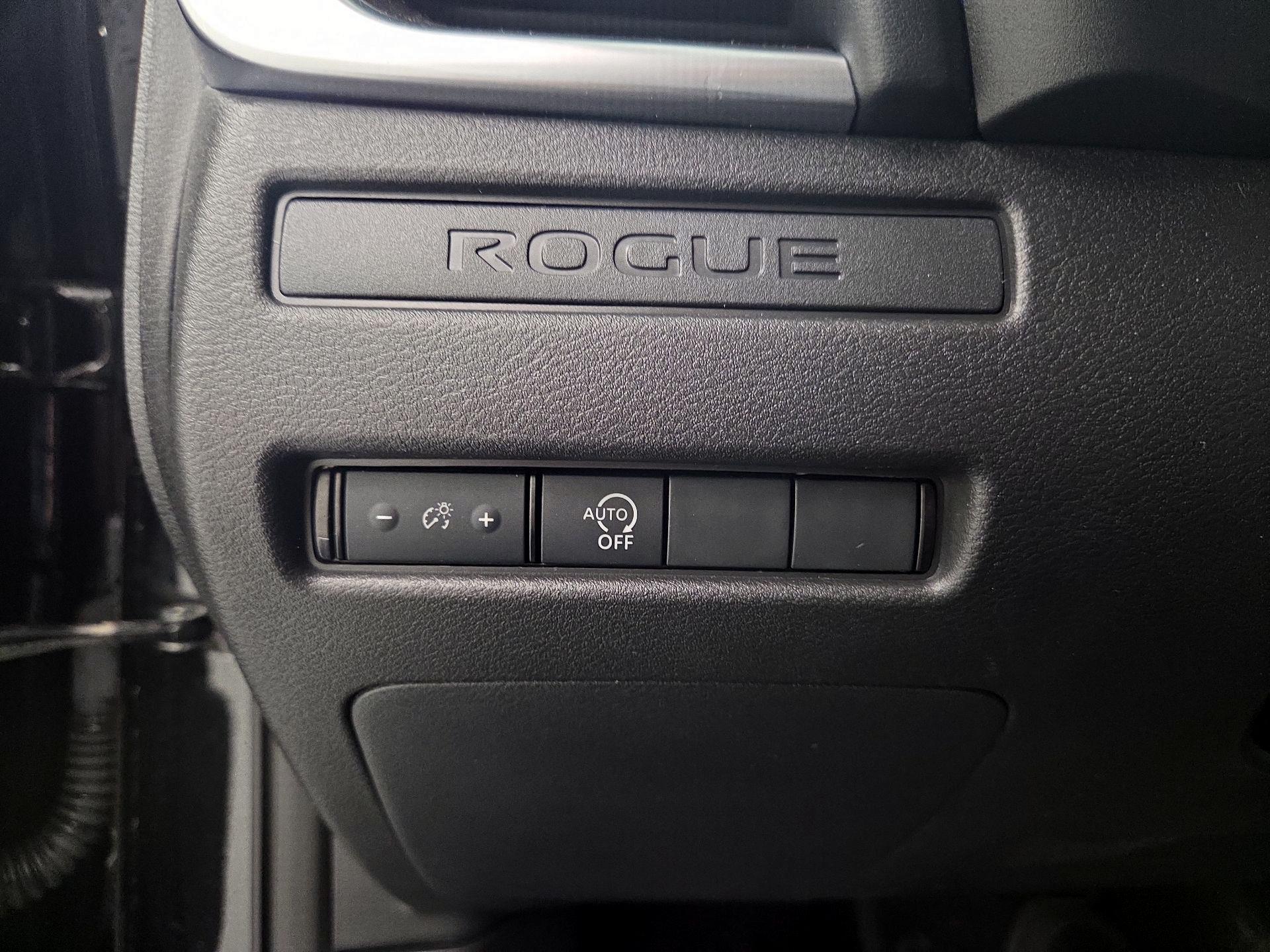 Thumbnail: 2023 Nissan Rogue - 13