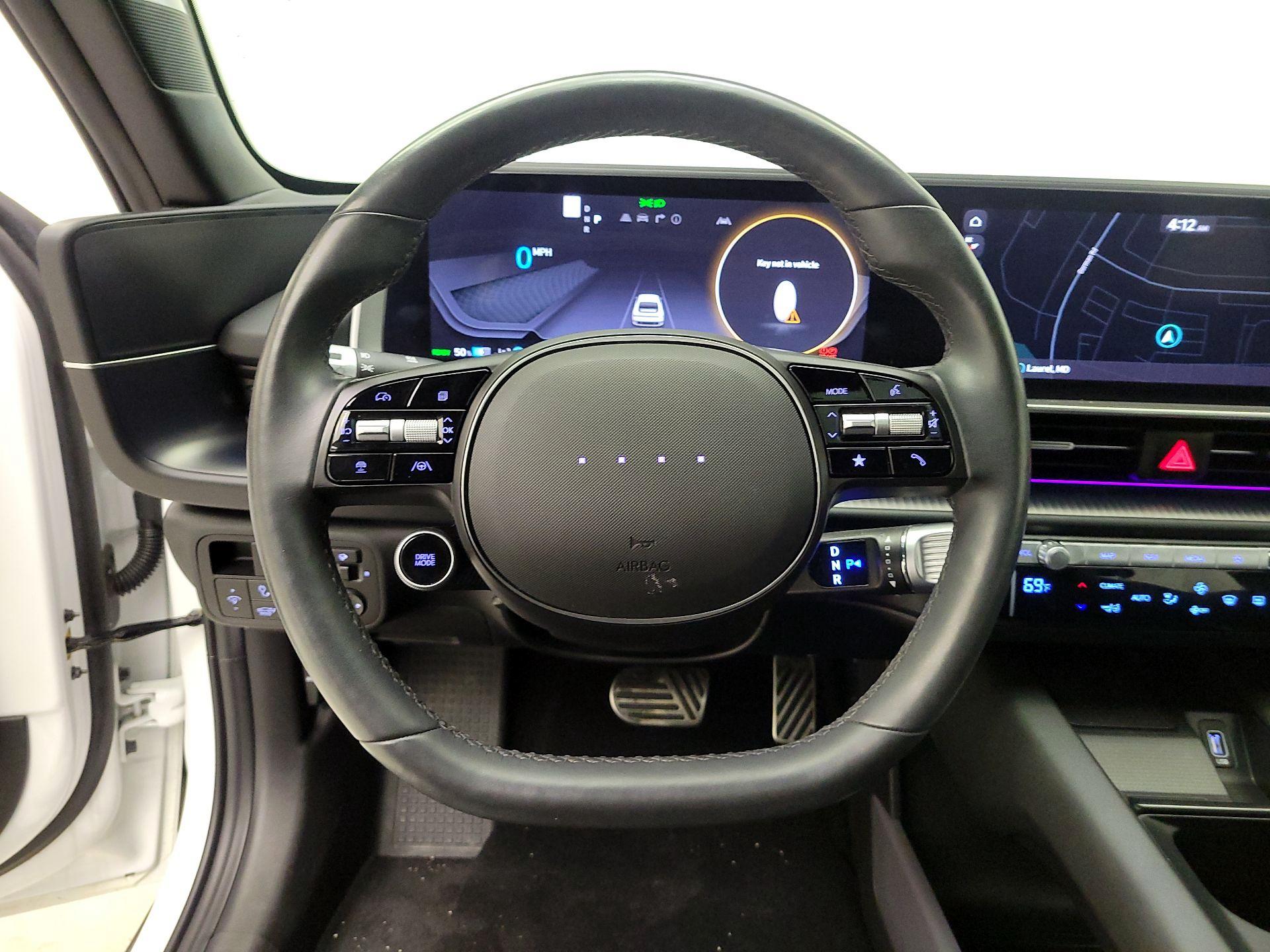 Thumbnail: 2023 Hyundai Ioniq 6 - 10